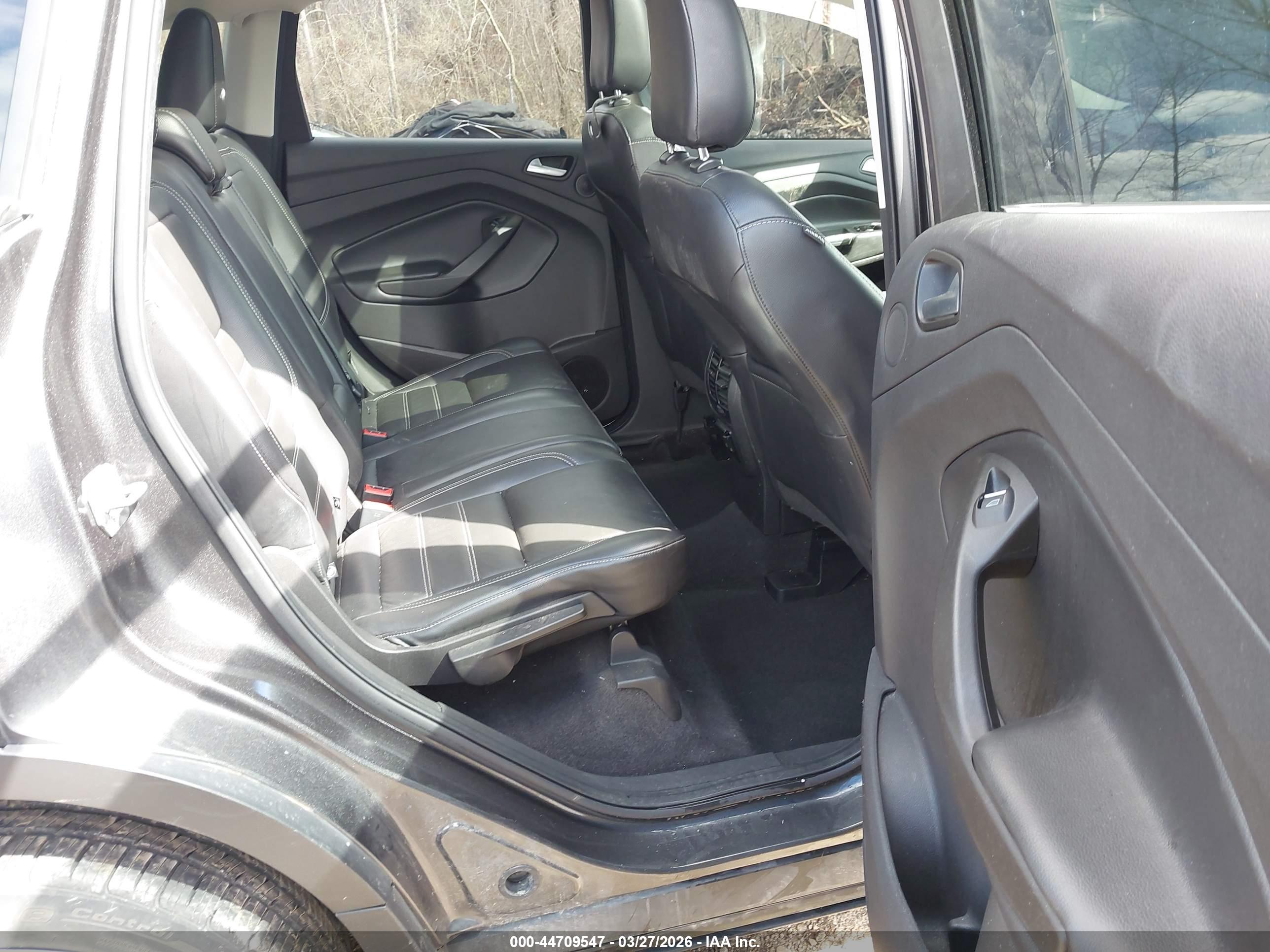 FORD ESCAPE image 8