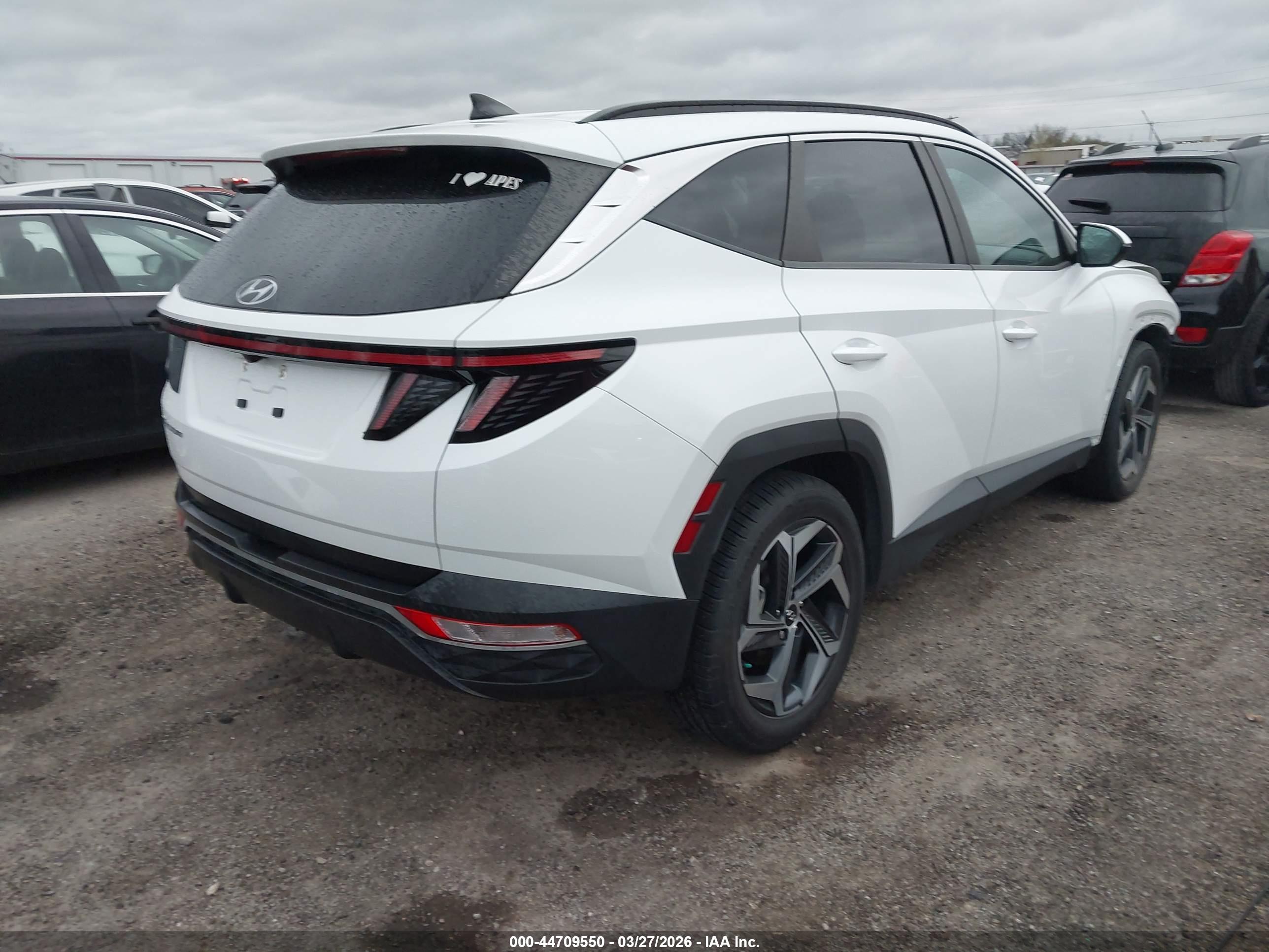 HYUNDAI TUCSON image 4
