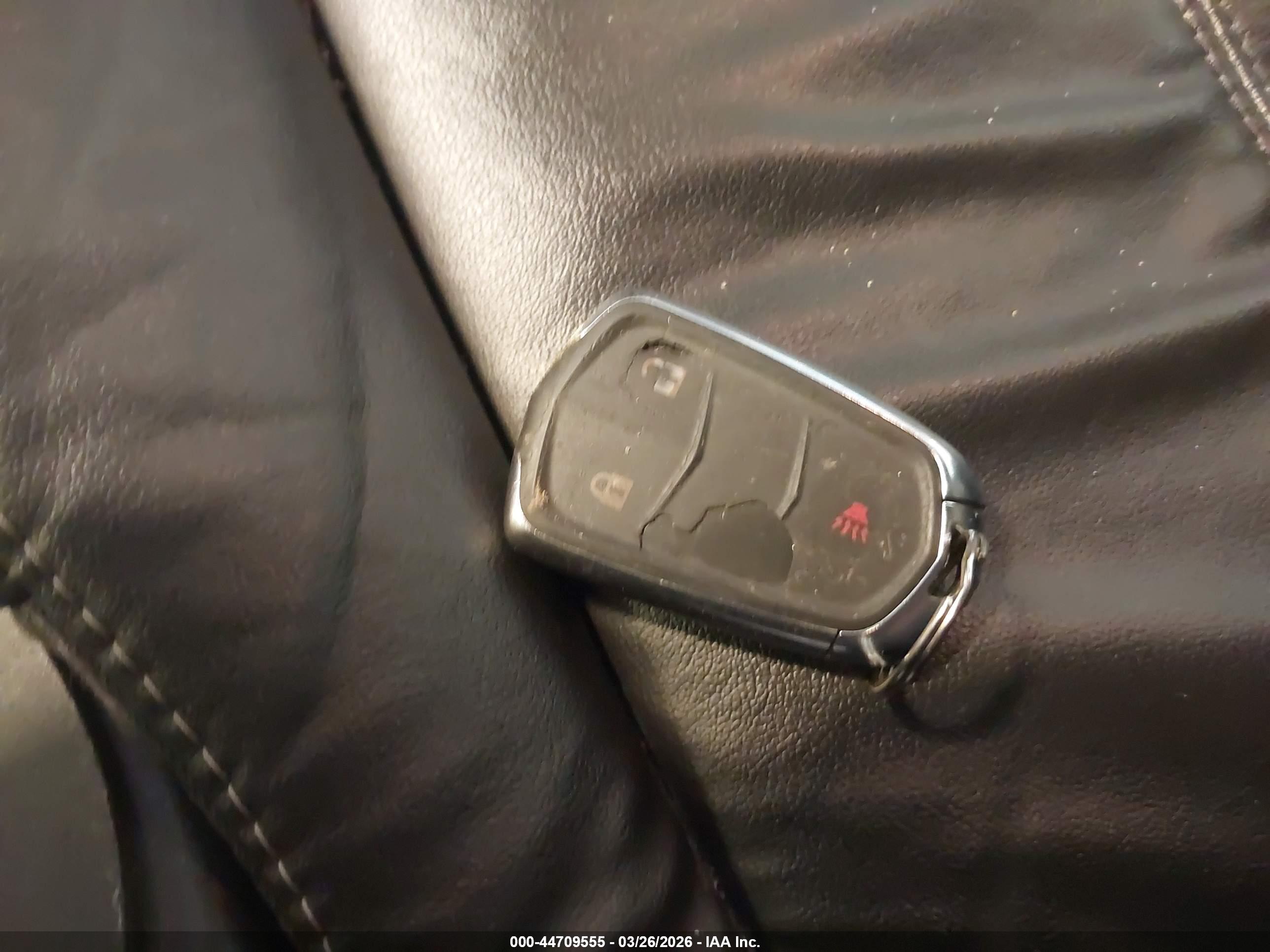 CADILLAC SRX image 11