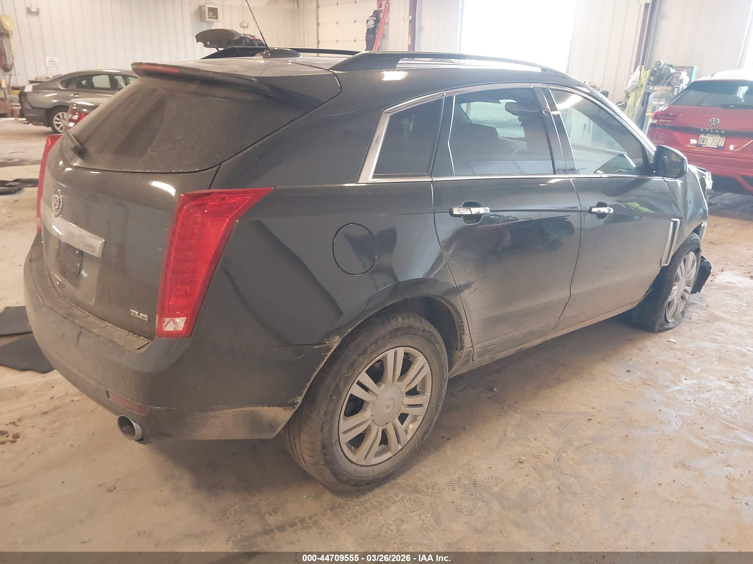 CADILLAC SRX image 4