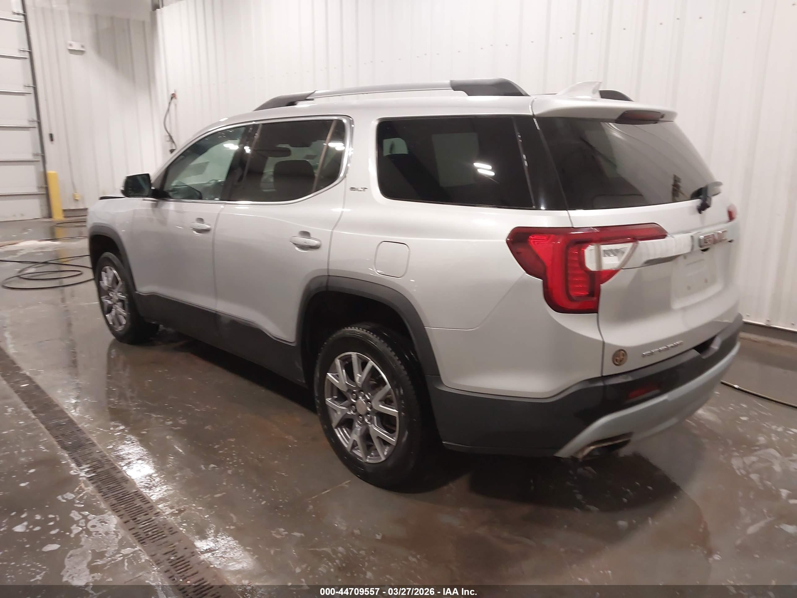 GMC ACADIA image 3