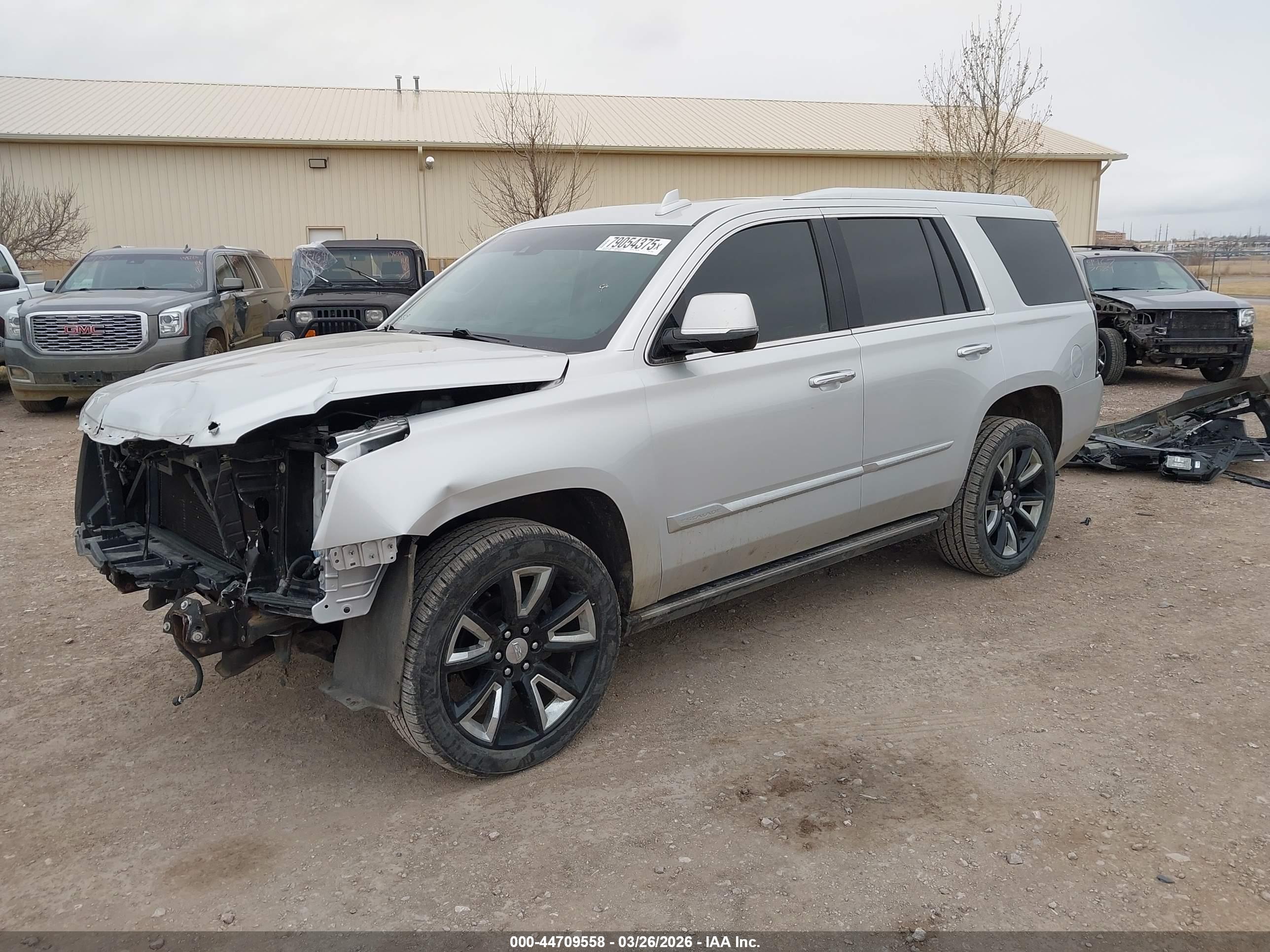 CADILLAC ESCALADE image 2