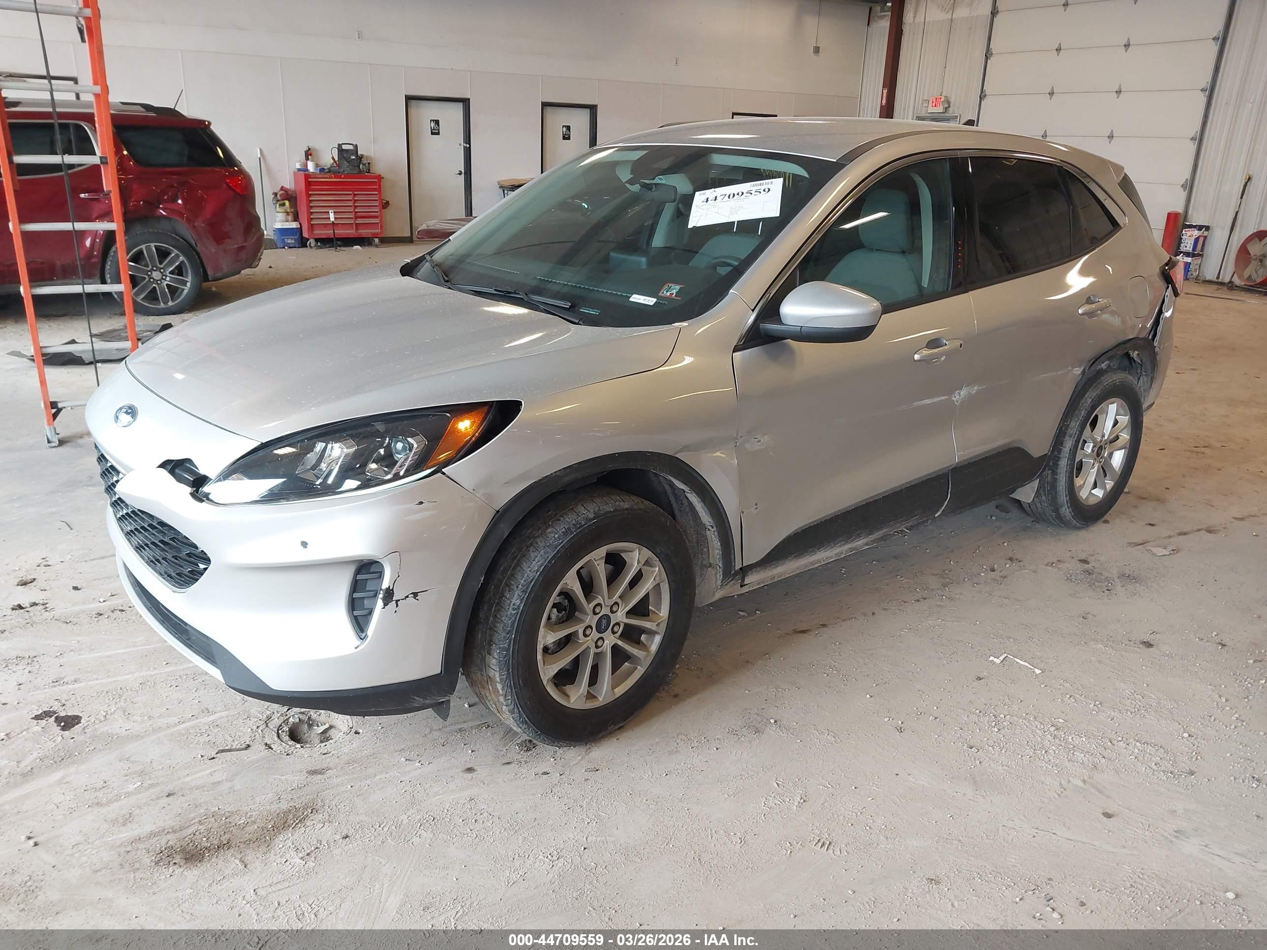 FORD ESCAPE image 2