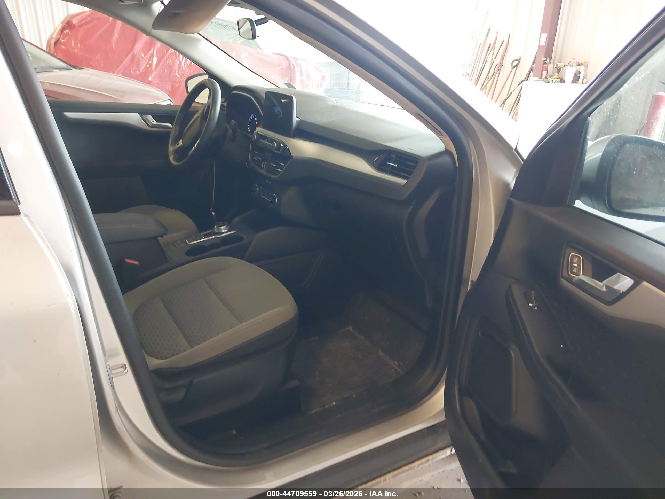 FORD ESCAPE image 5