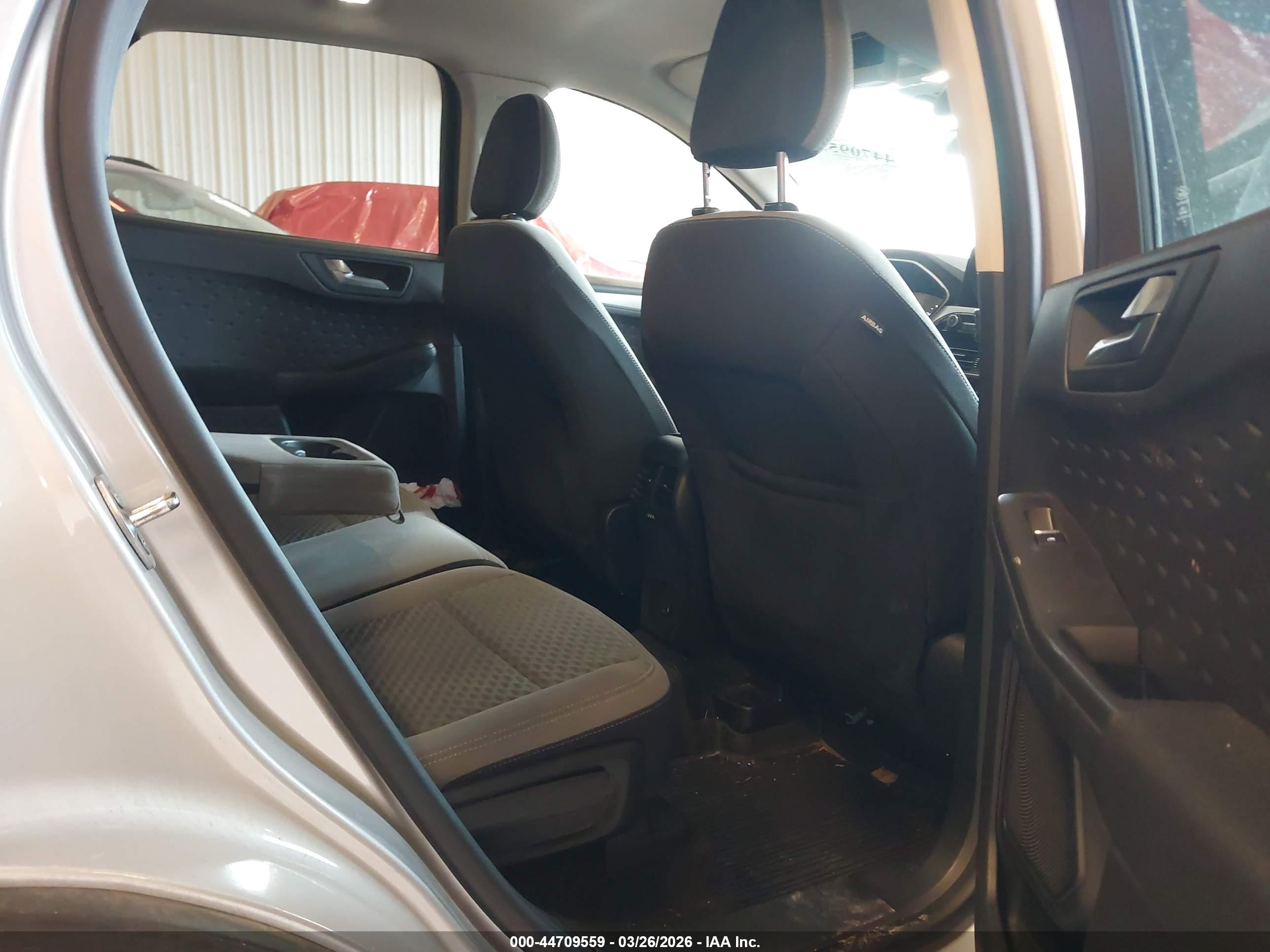 FORD ESCAPE image 8