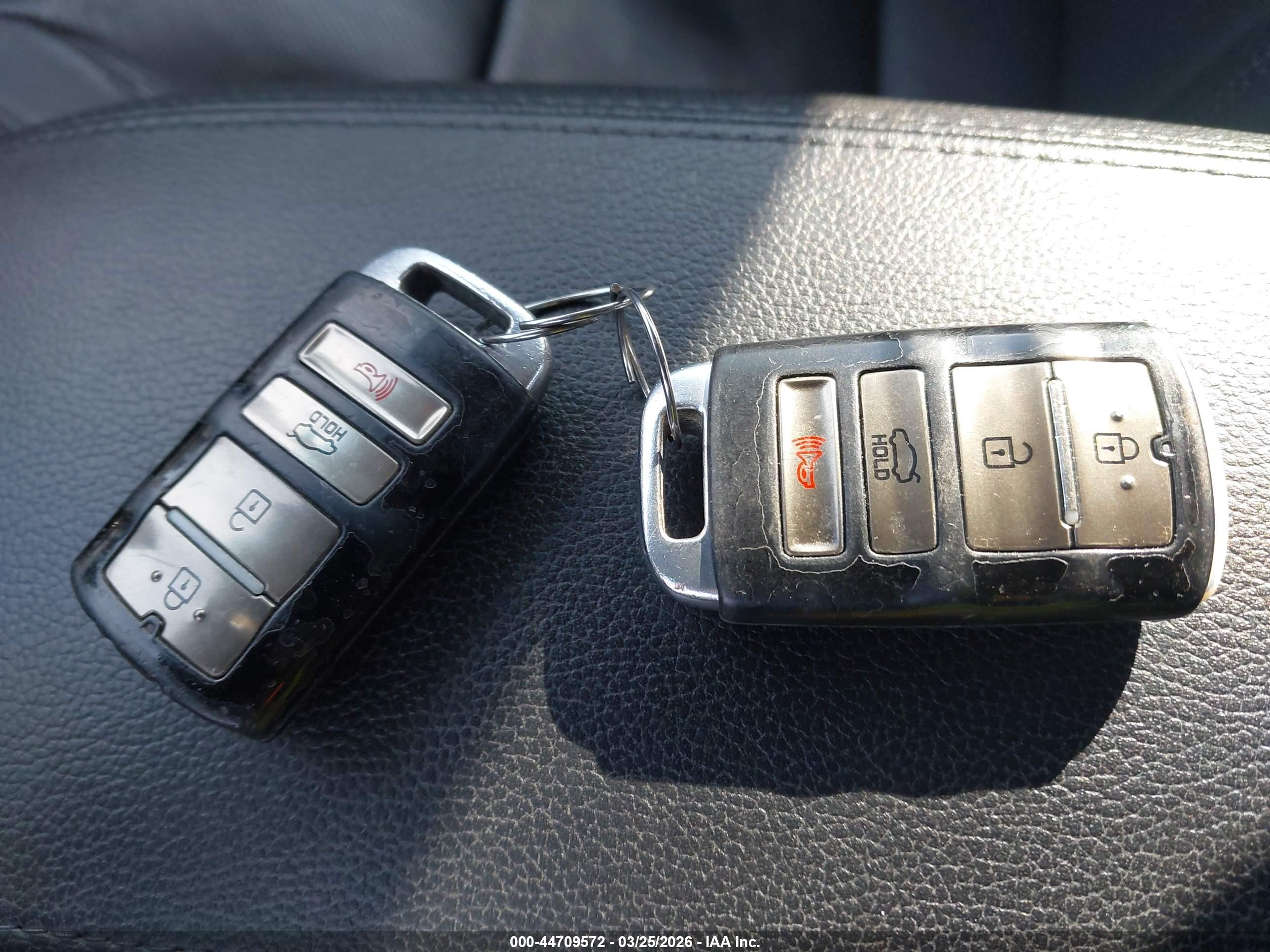KIA CADENZA image 11