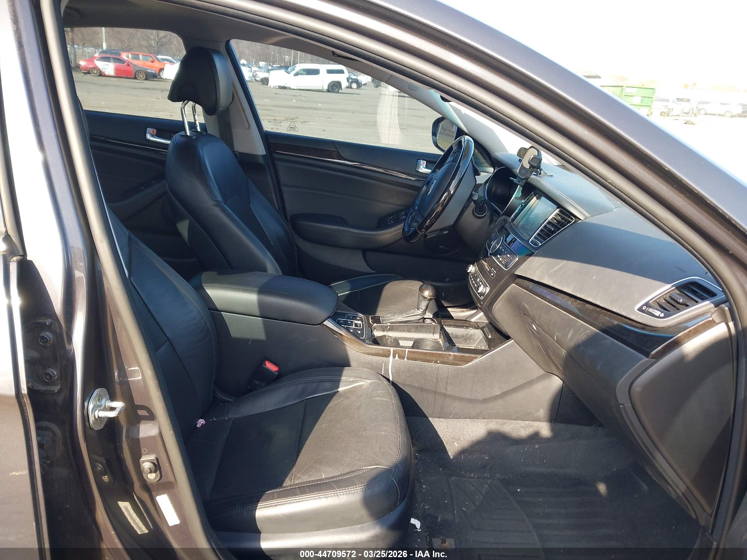 KIA CADENZA image 5