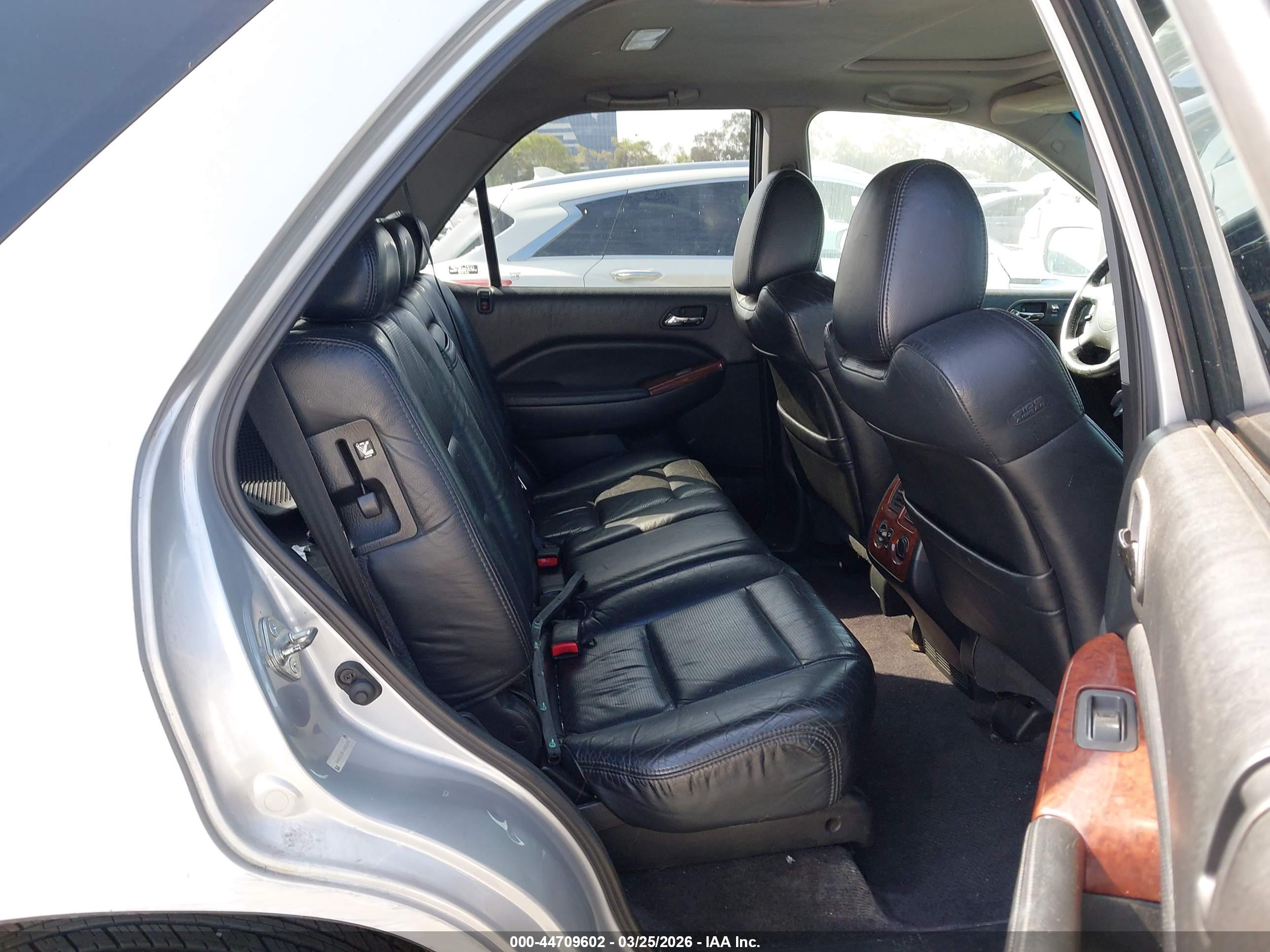 ACURA MDX image 8