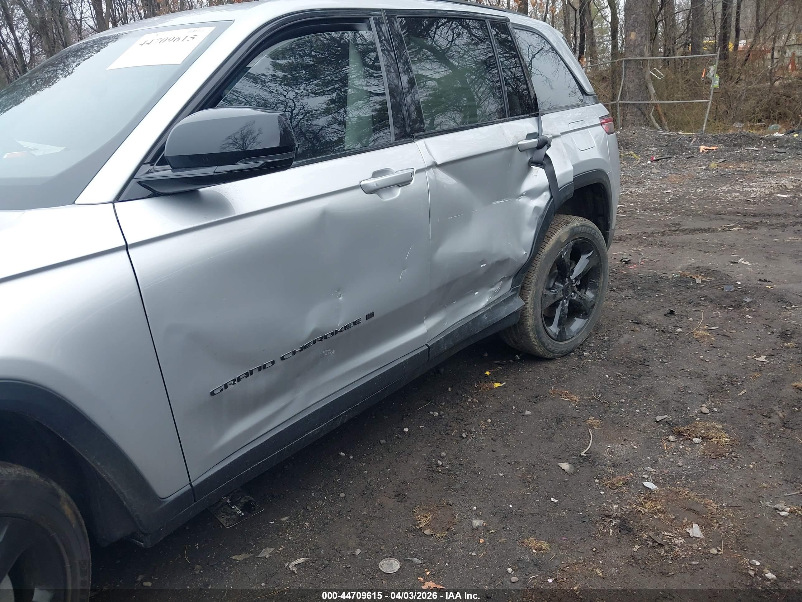 JEEP GRAND image 6