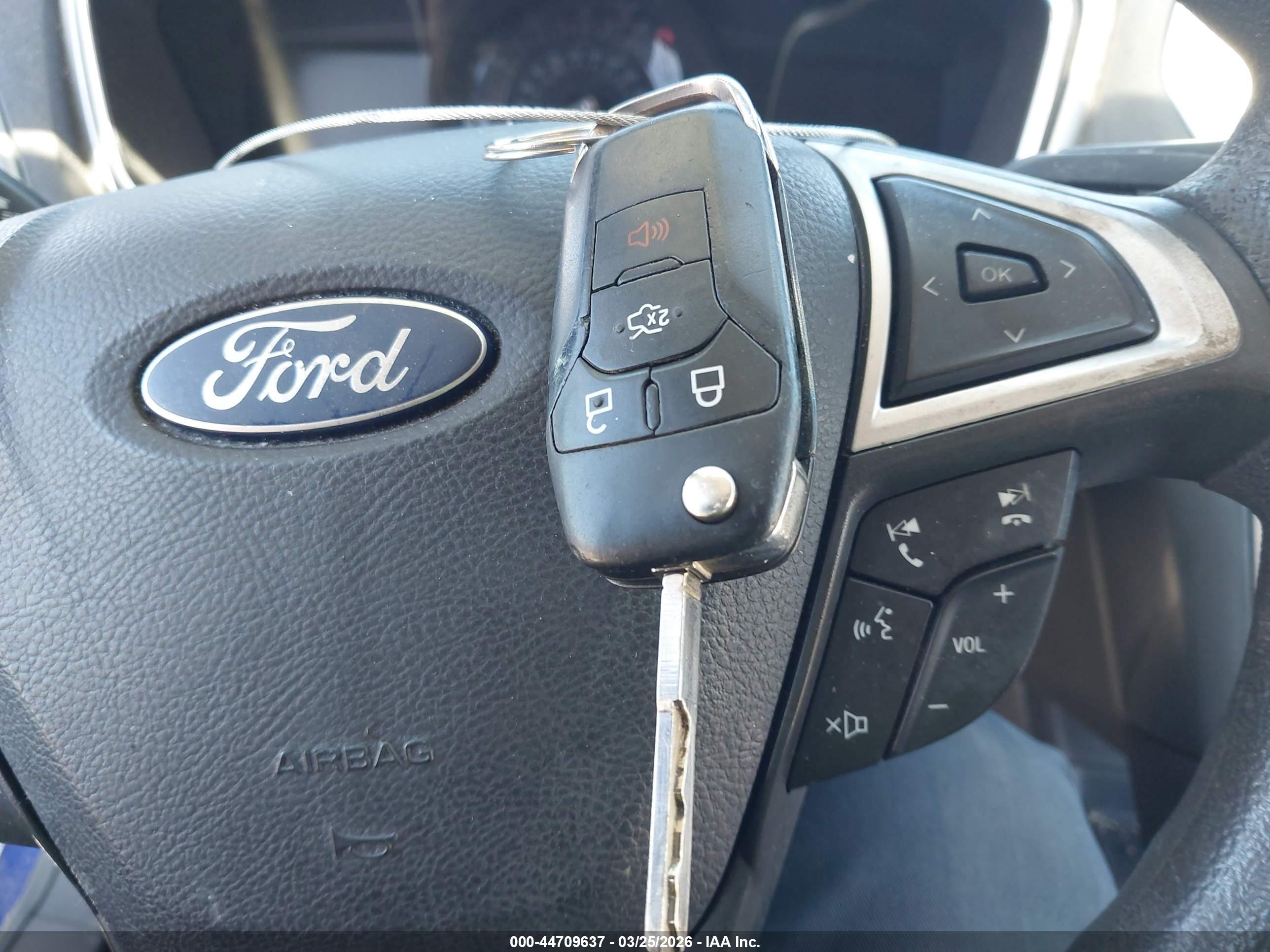 FORD FUSION image 11