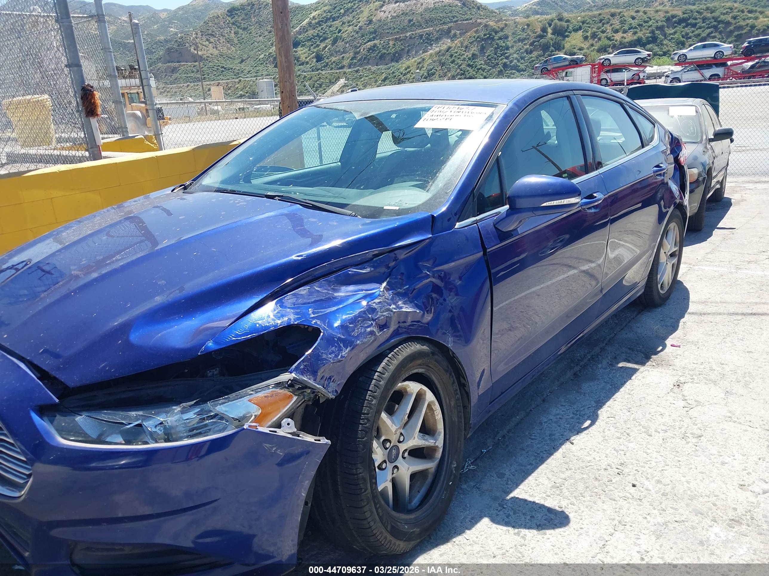 FORD FUSION image 6