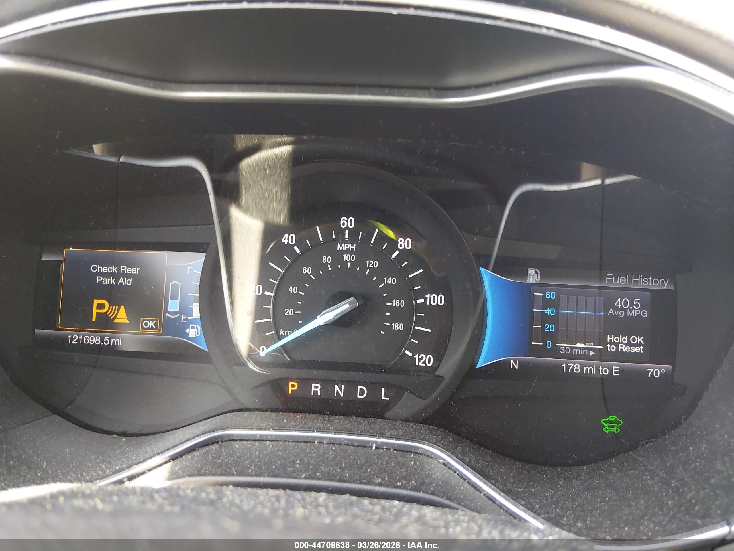 FORD FUSION image 7