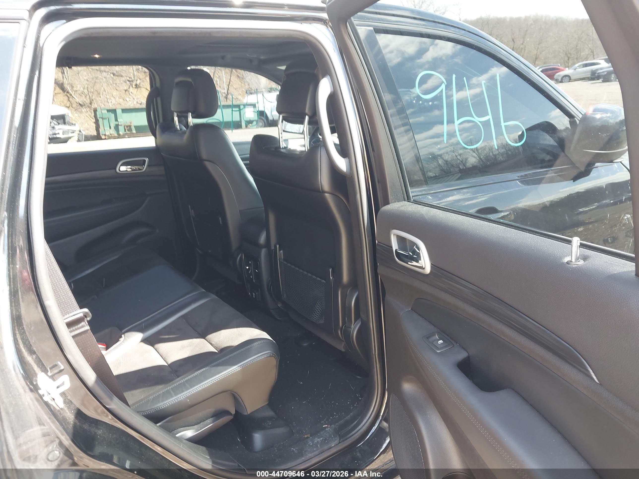 JEEP GRAND image 8