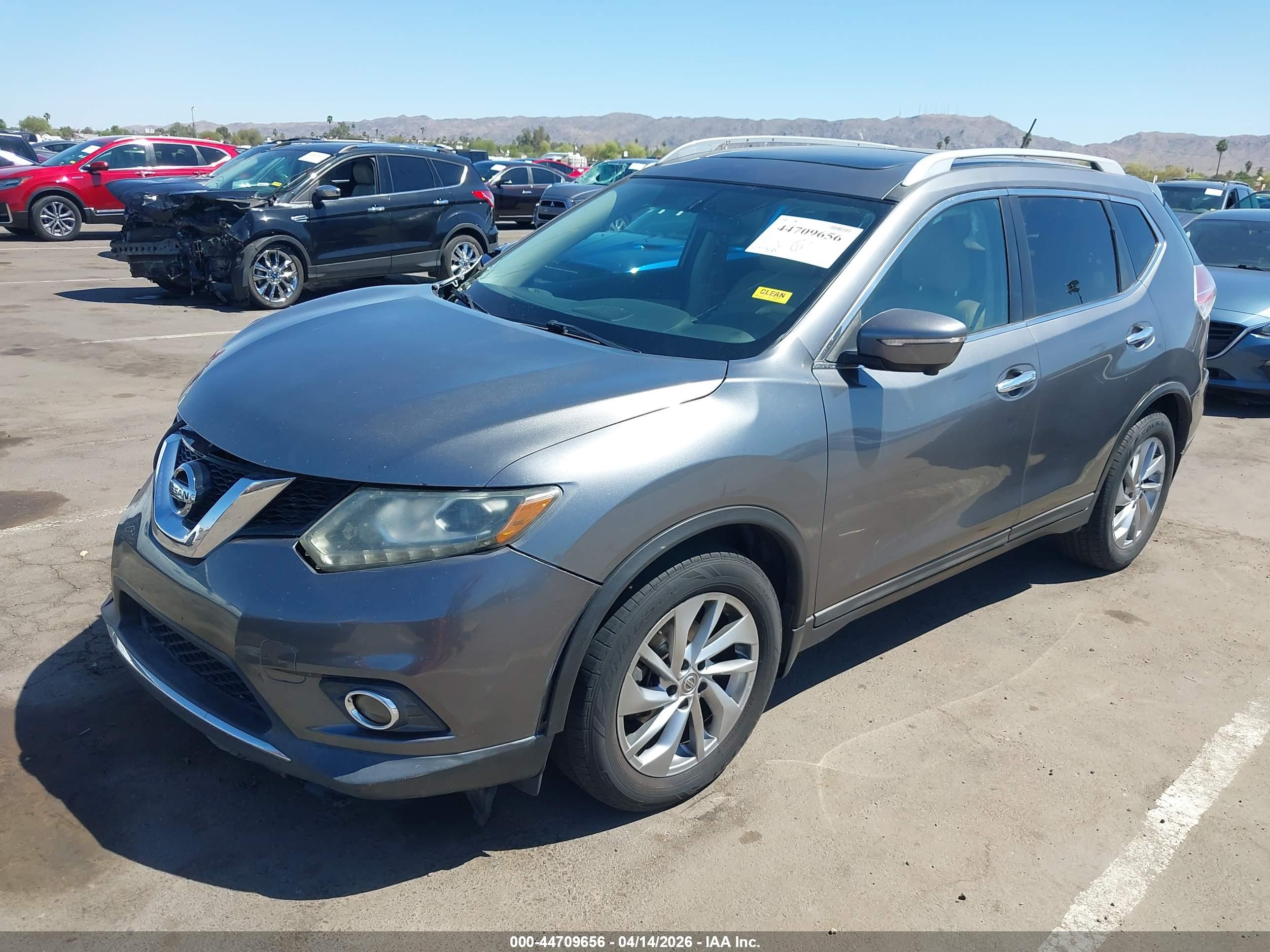 NISSAN ROGUE image 2