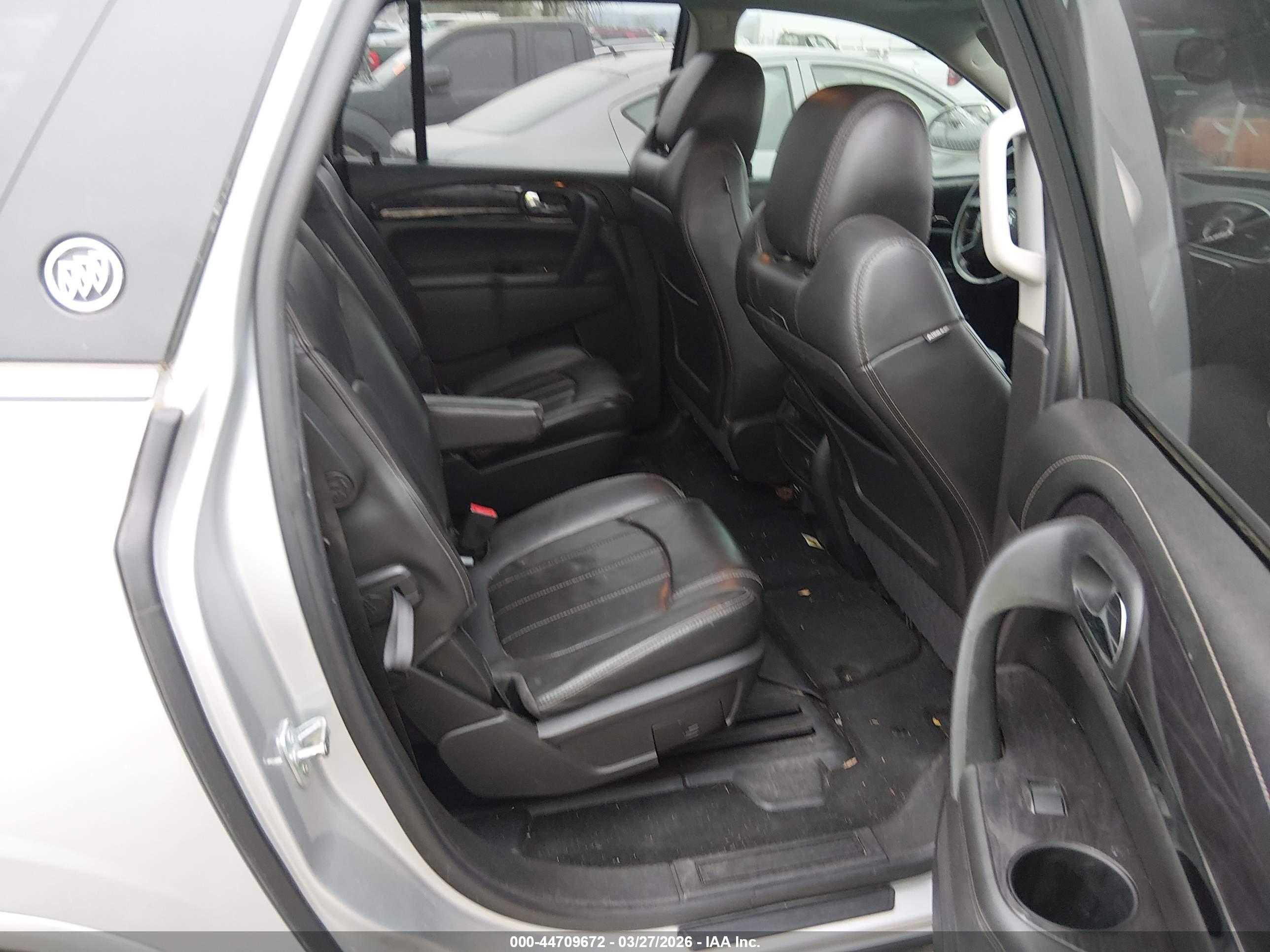 BUICK ENCLAVE image 8