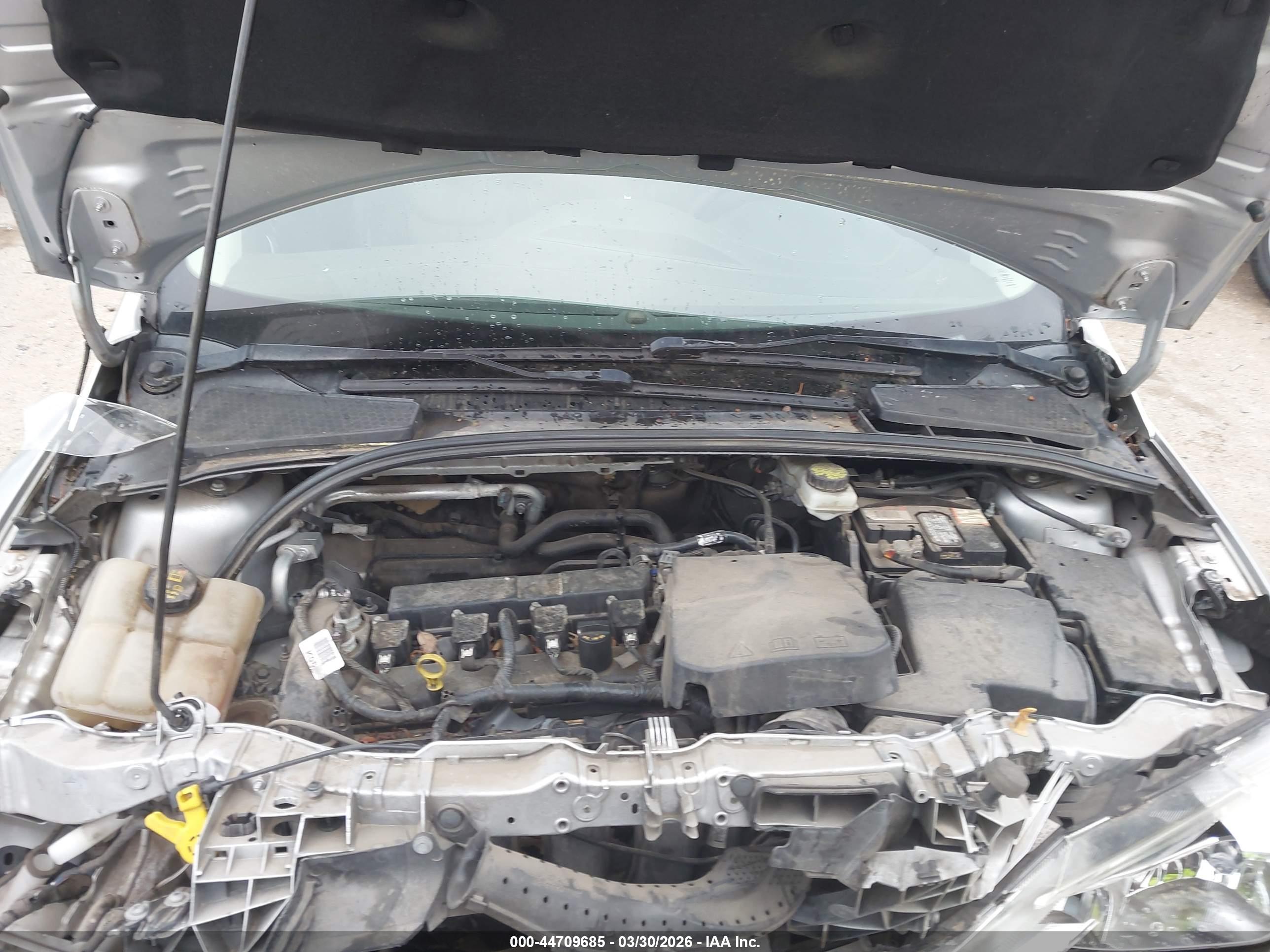 FORD FOCUS image 10