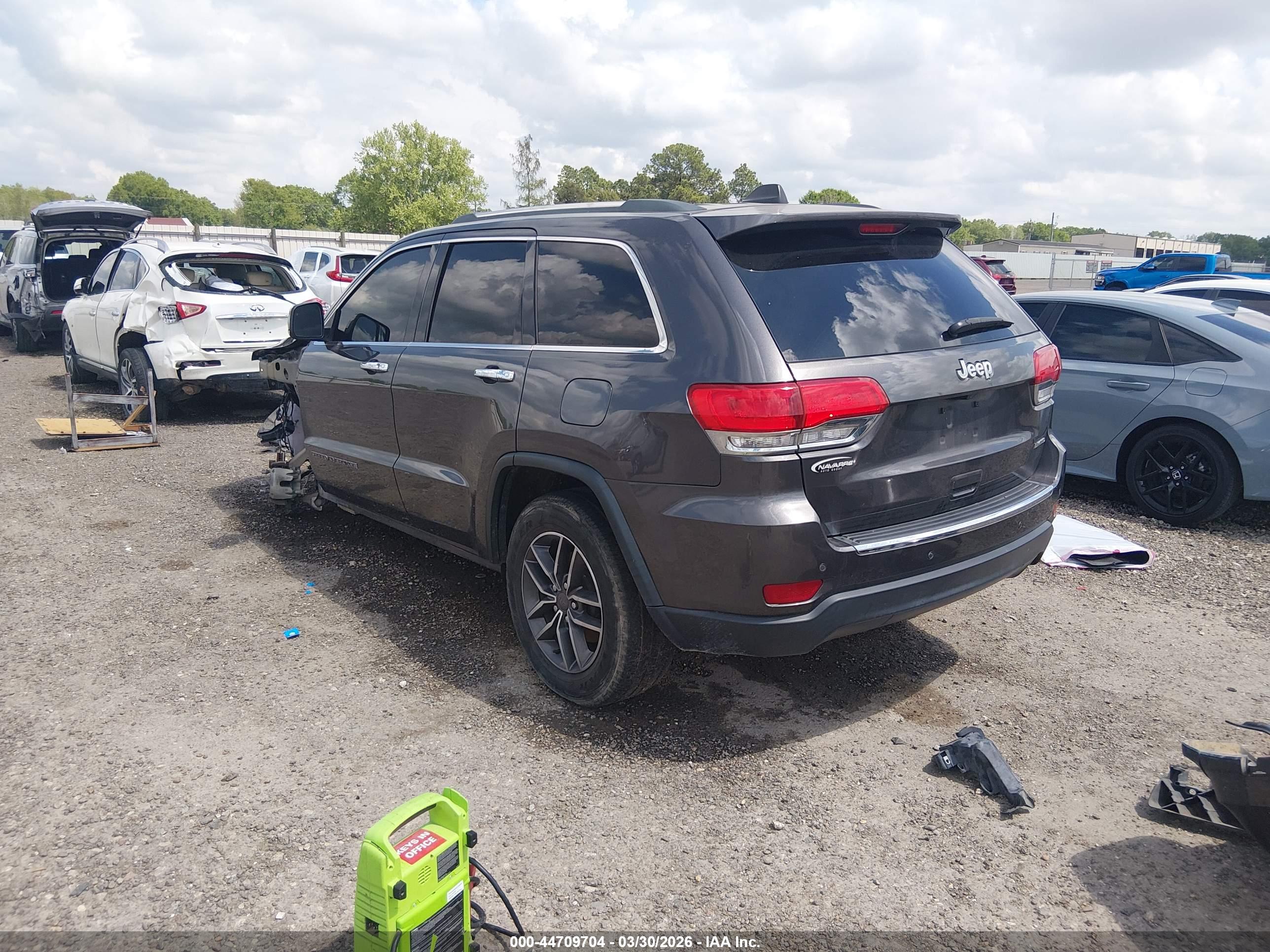 JEEP GRAND image 3
