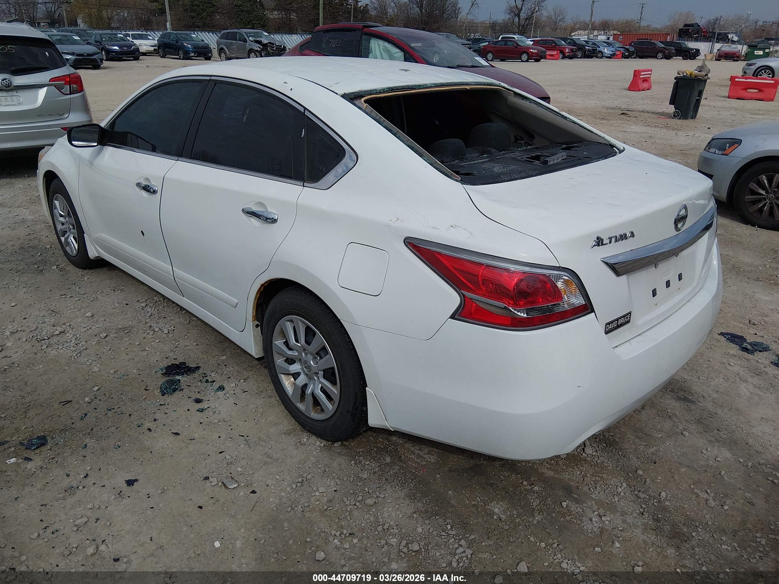 NISSAN ALTIMA image 3