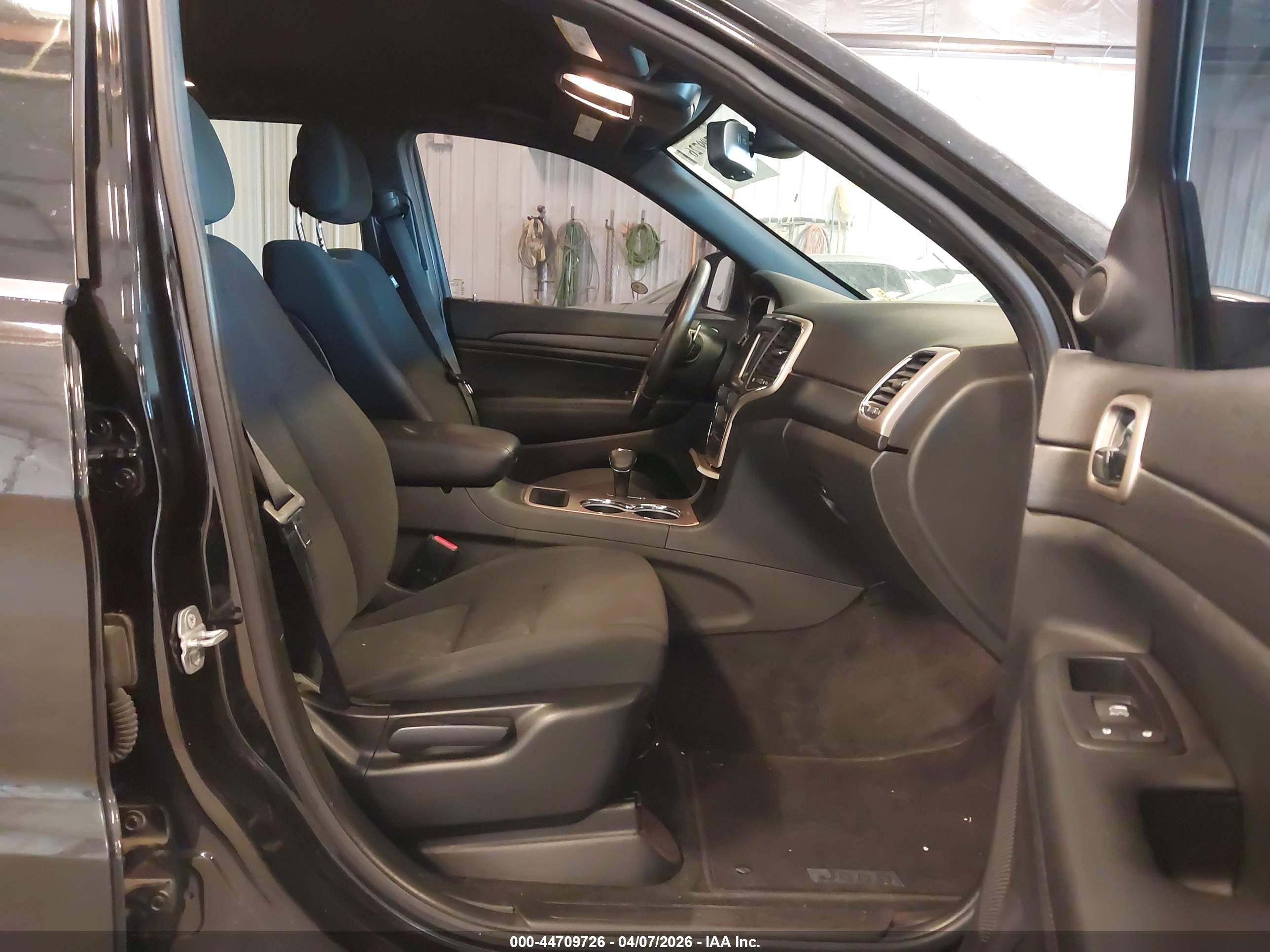JEEP GRAND image 5