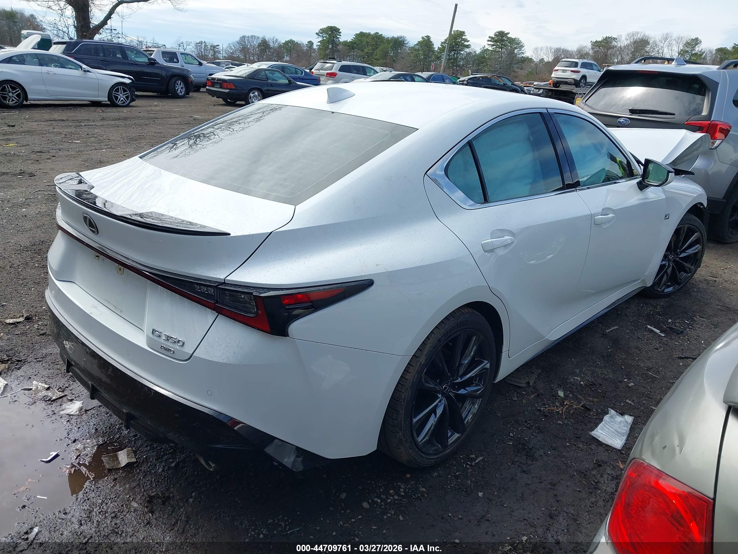 LEXUS IS image 4