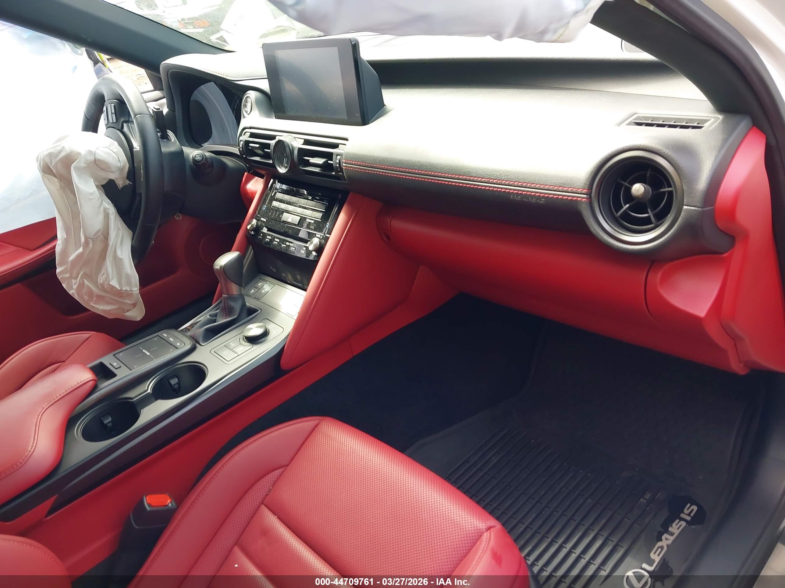 LEXUS IS image 5