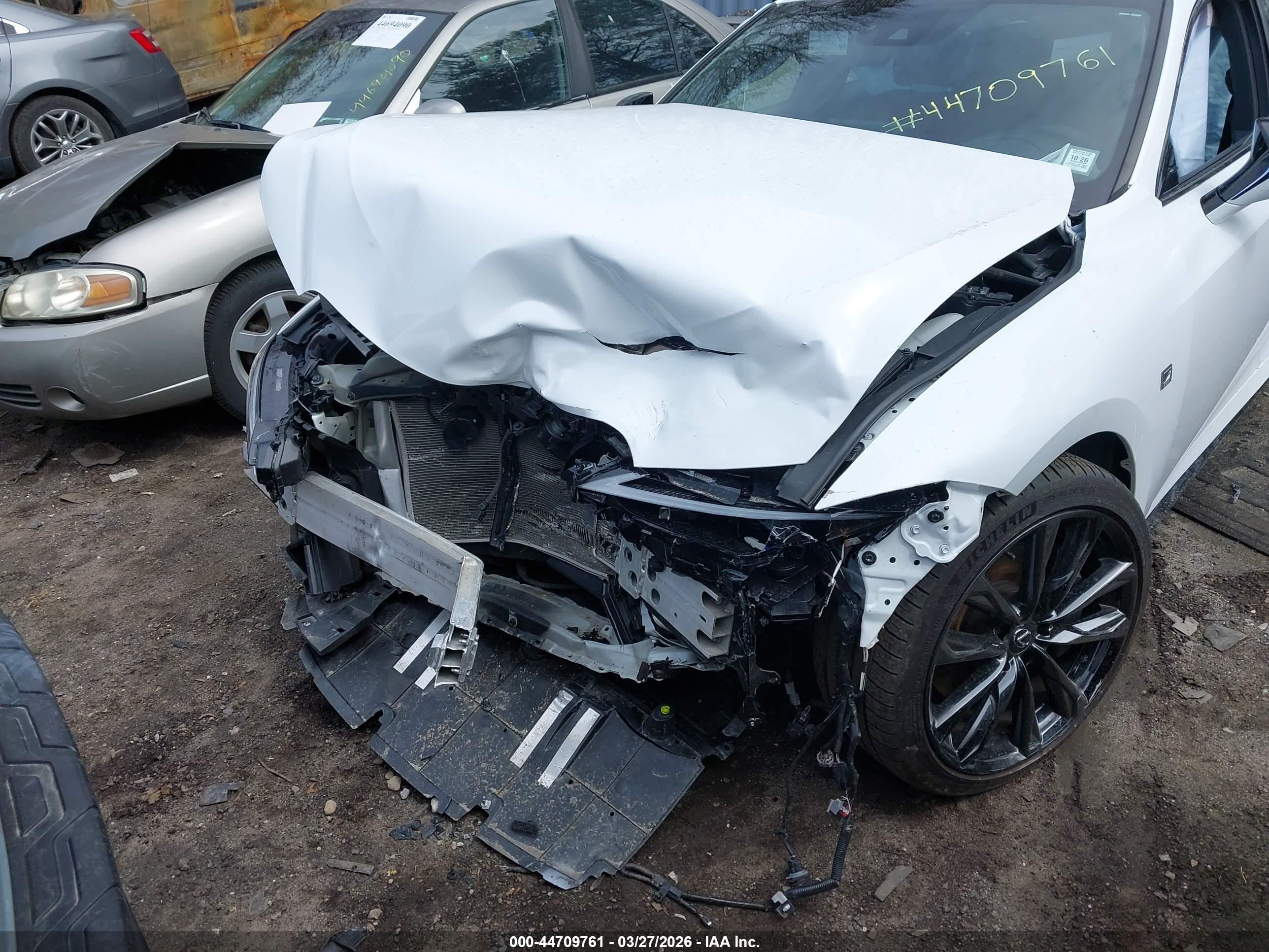 LEXUS IS image 6