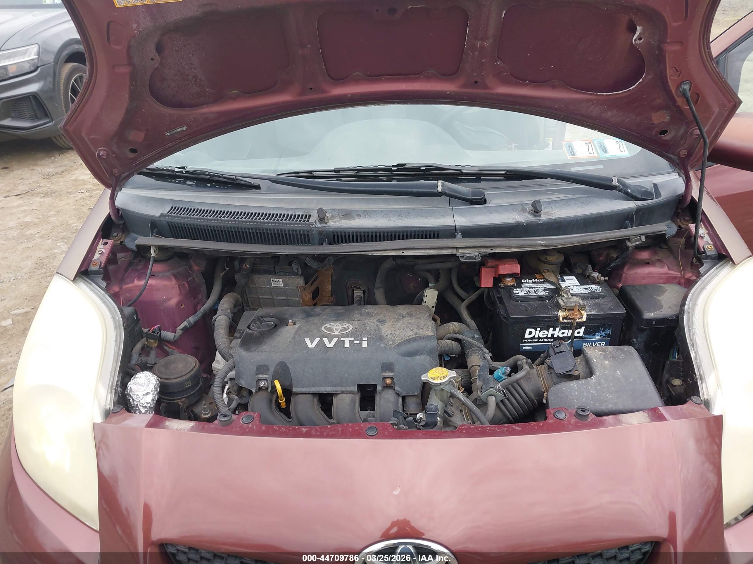 TOYOTA YARIS image 10
