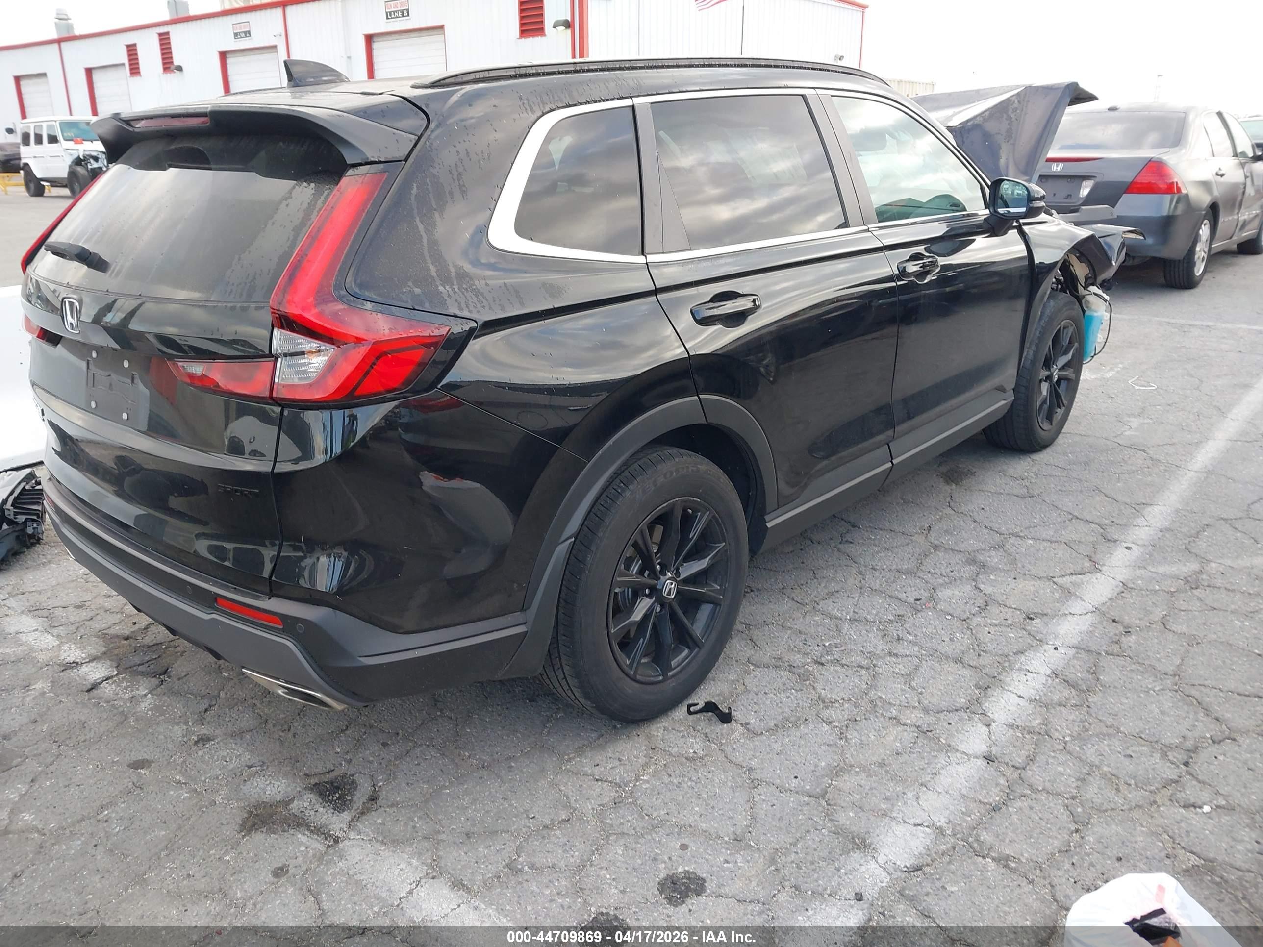 HONDA CR-V image 4