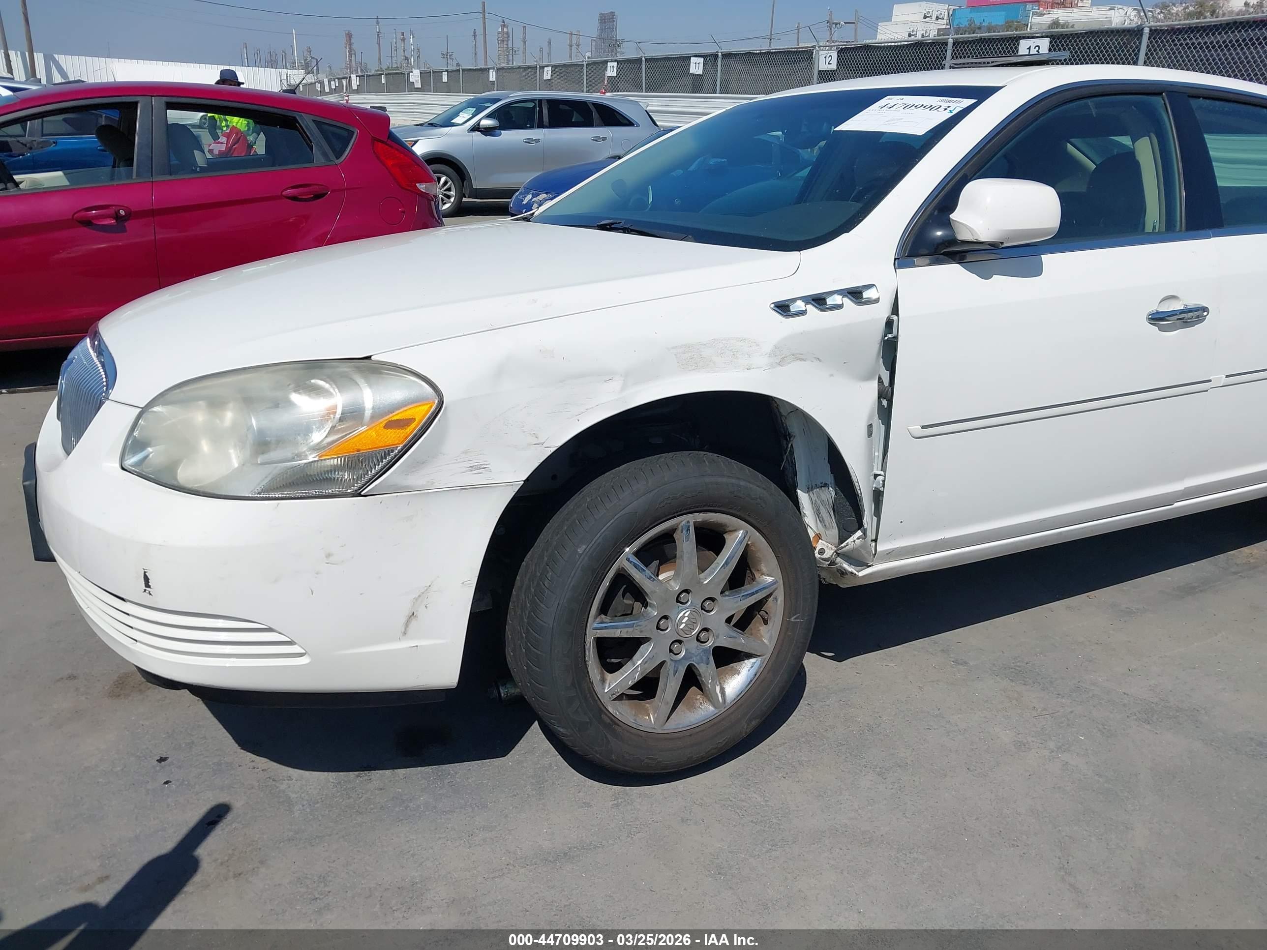 BUICK LUCERNE image 6