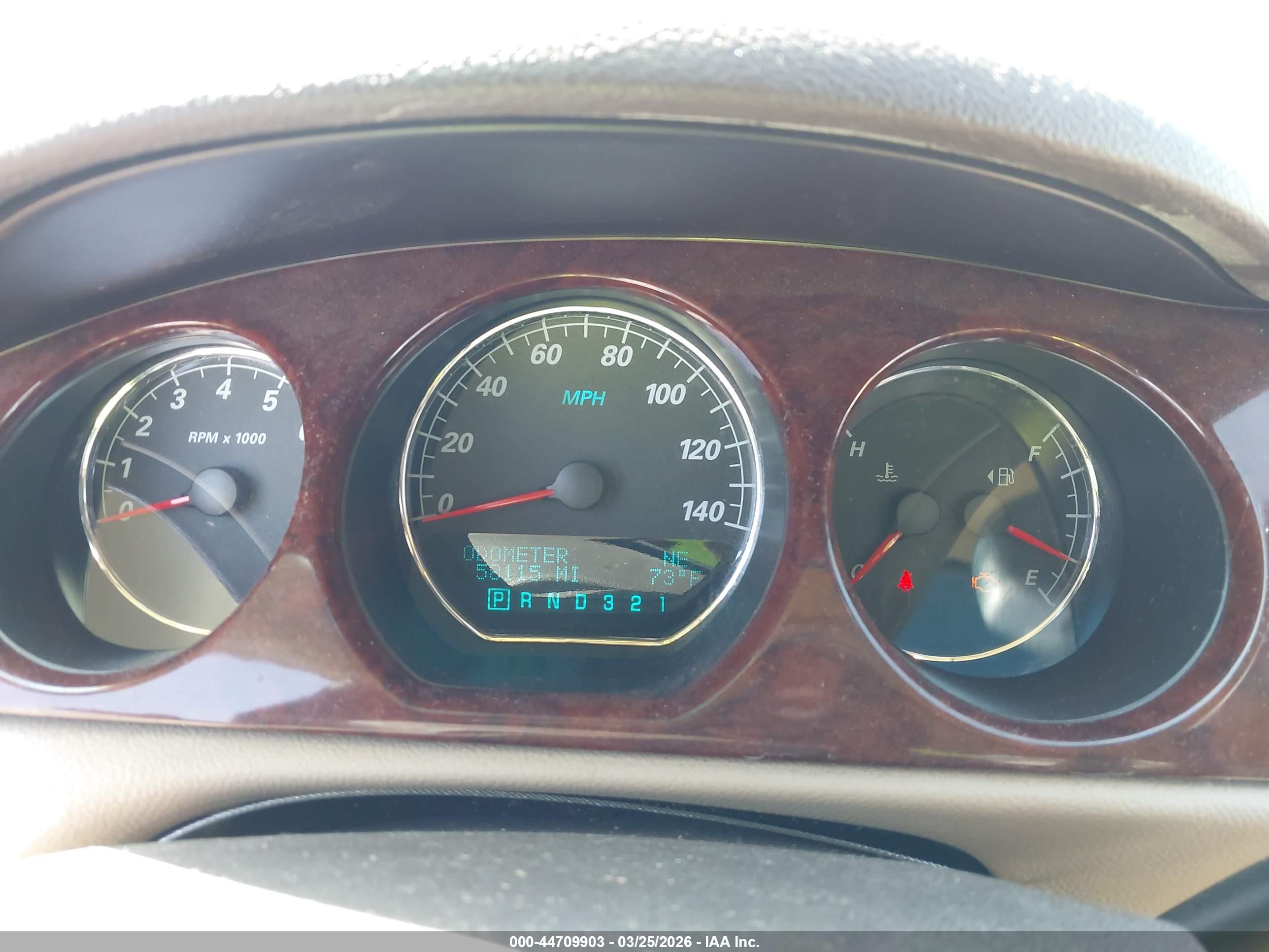 BUICK LUCERNE image 7