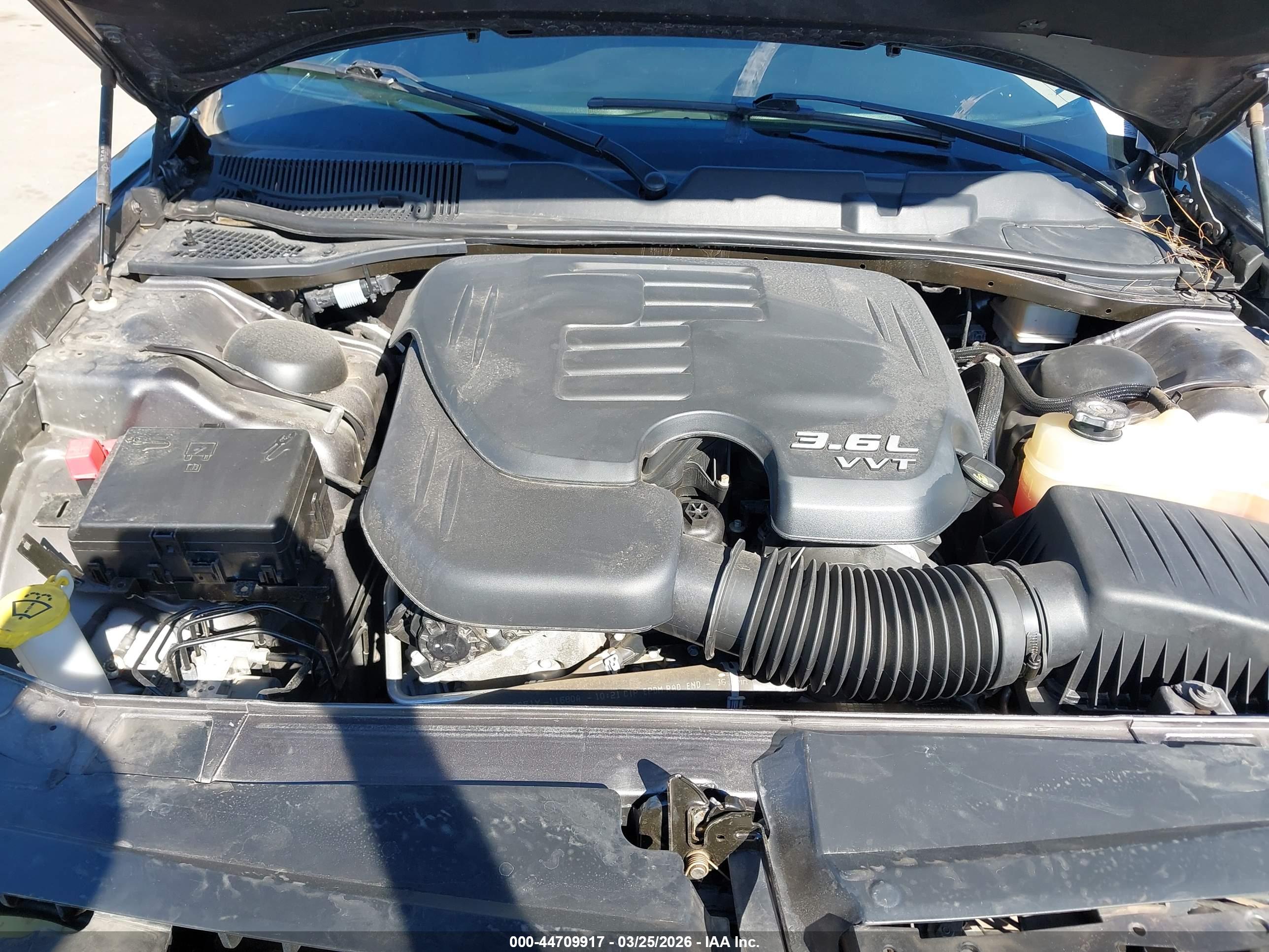 DODGE CHALLENGER image 10