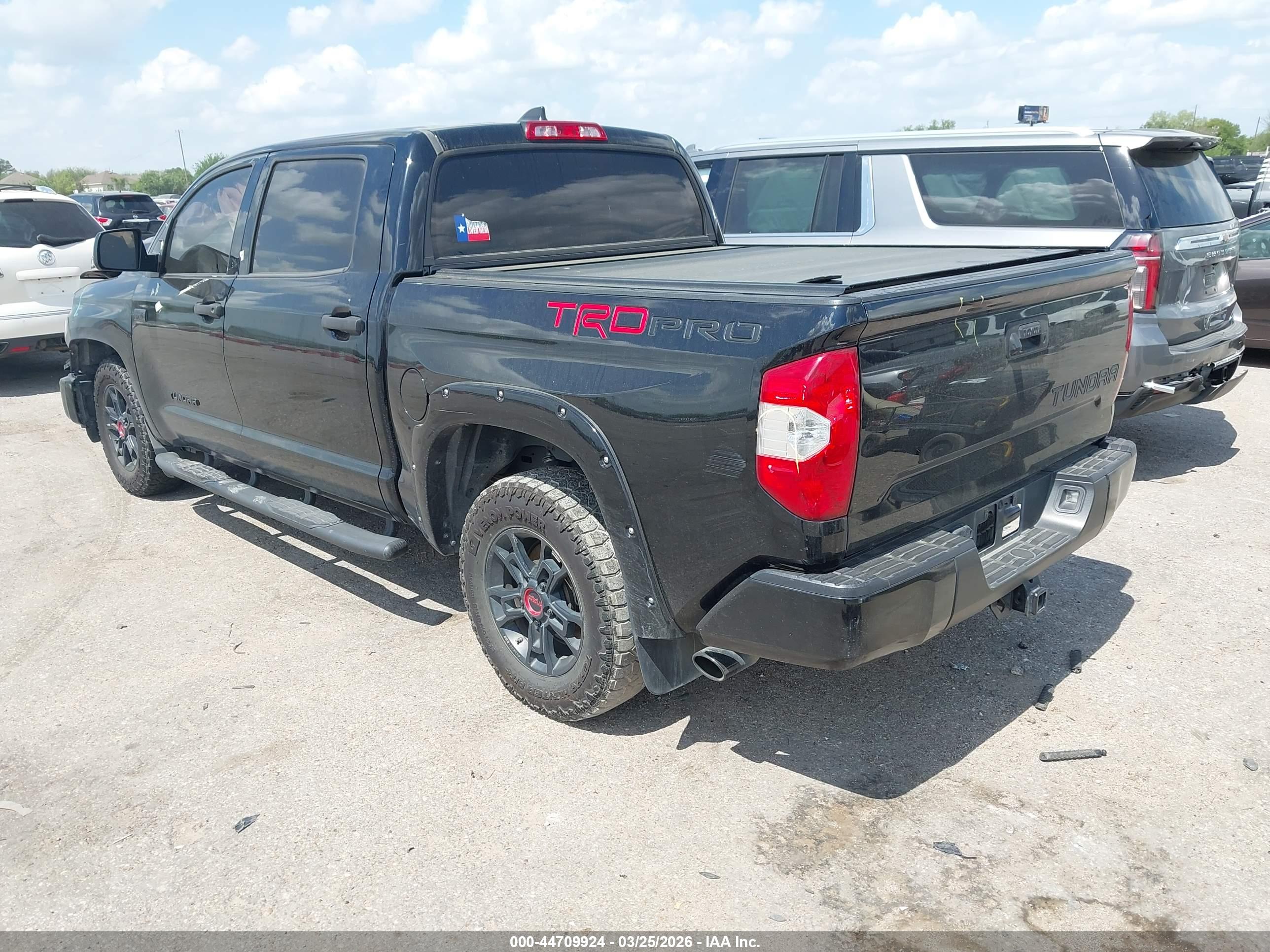 TOYOTA TUNDRA image 3