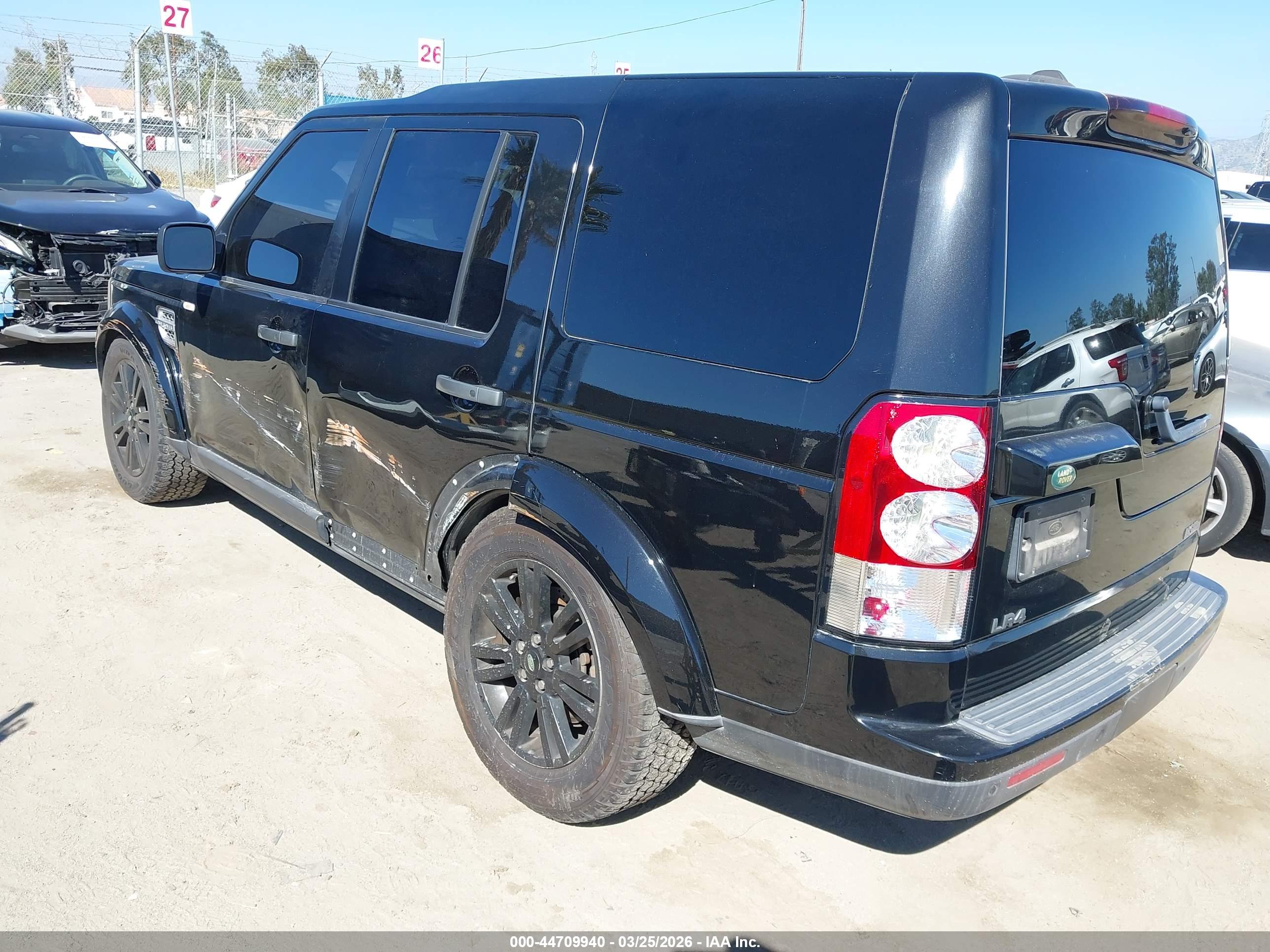 LAND ROVER image 3