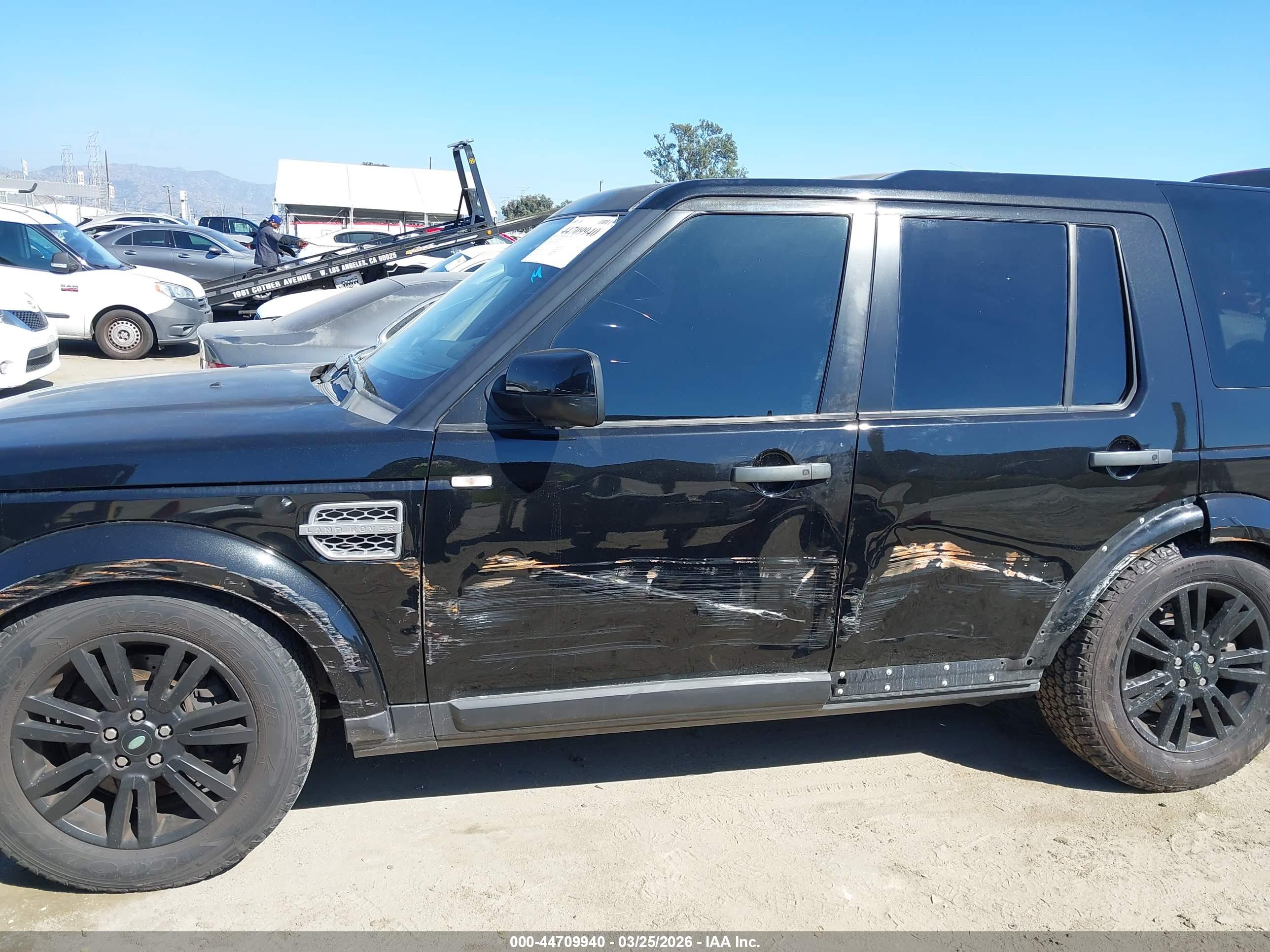 LAND ROVER image 6