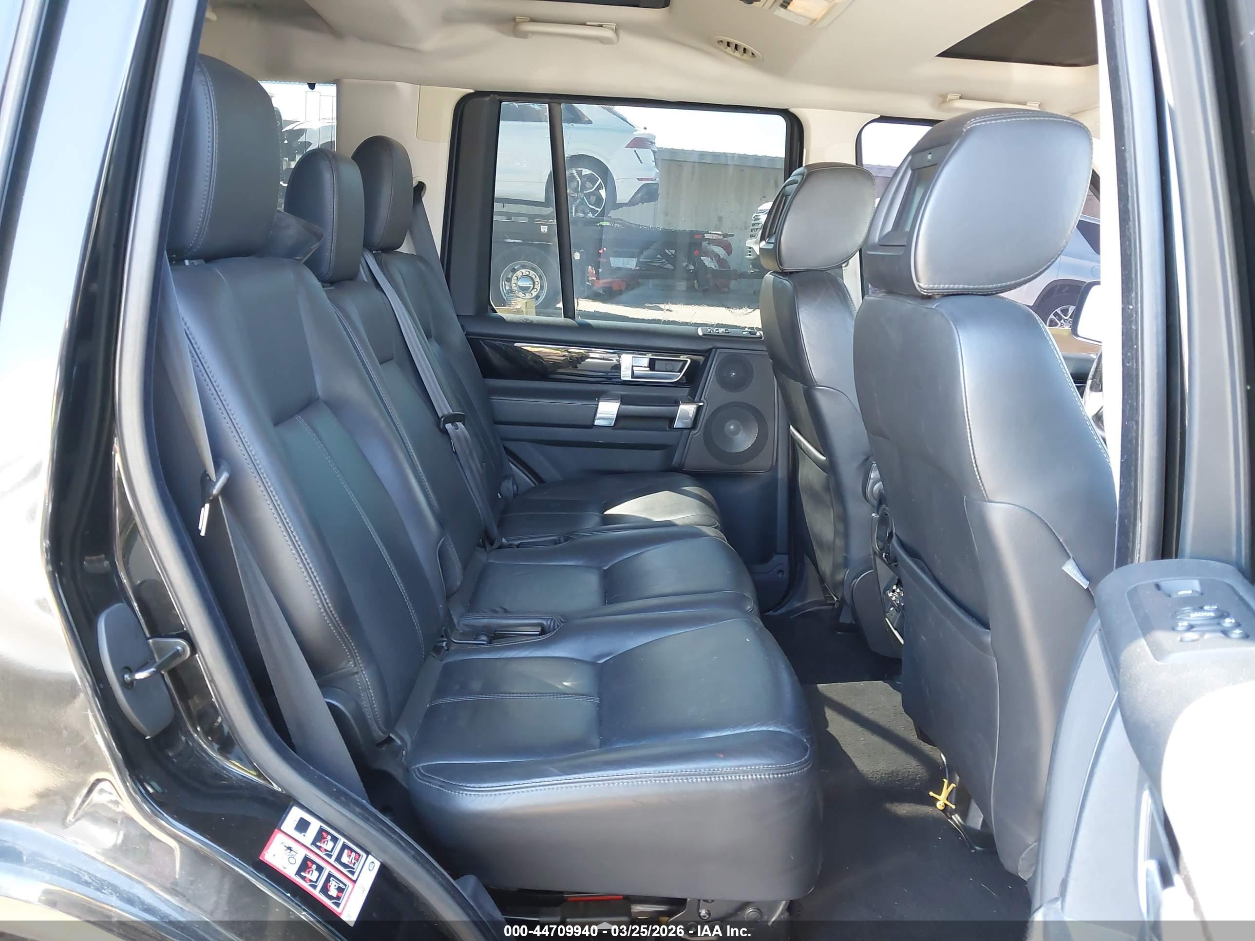 LAND ROVER image 8