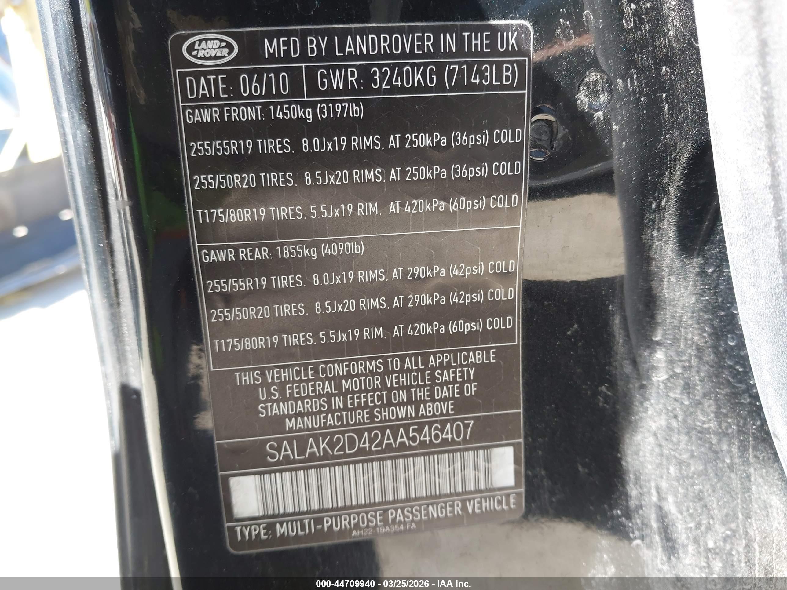 LAND ROVER image 9