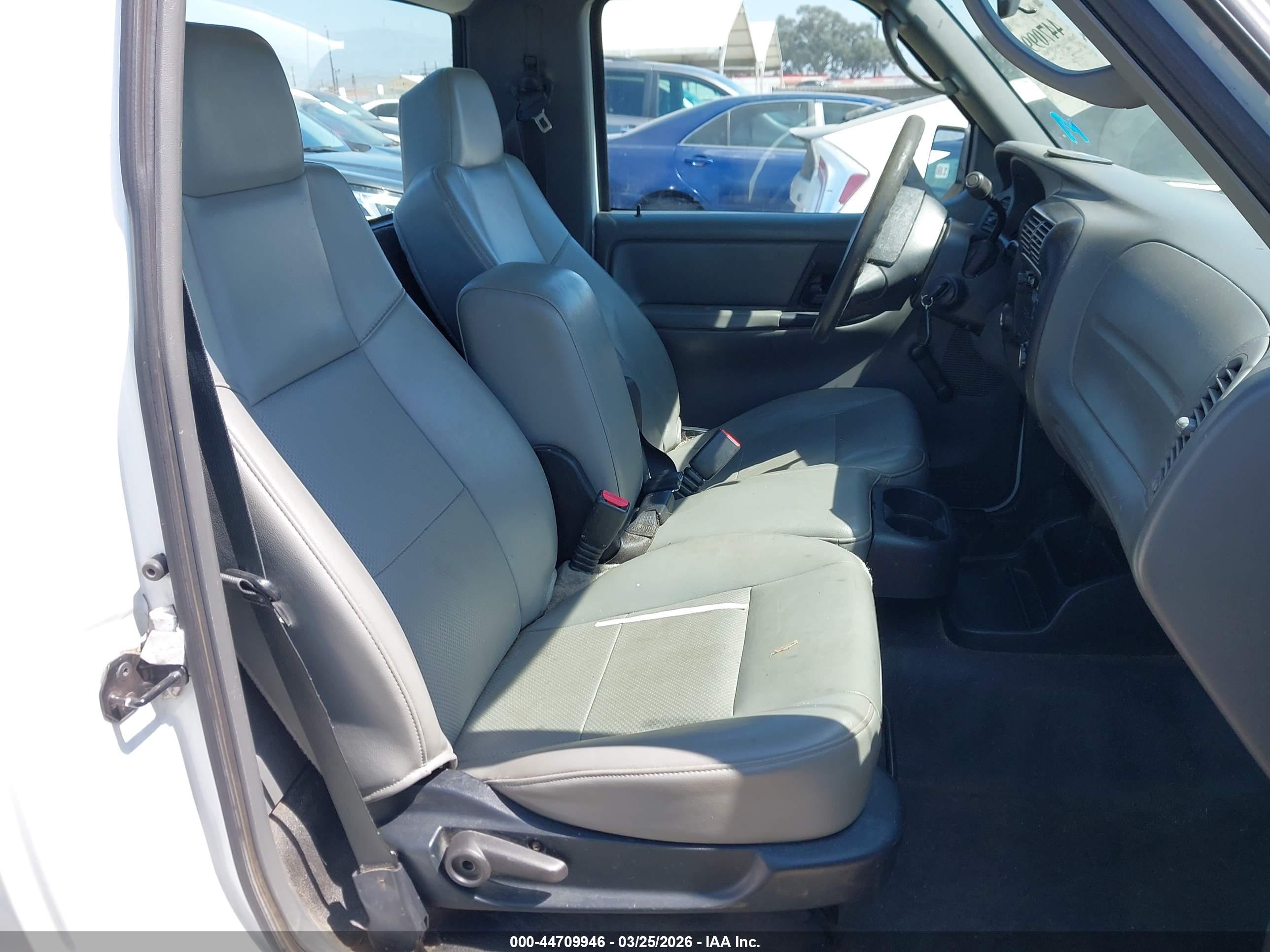 FORD RANGER image 8