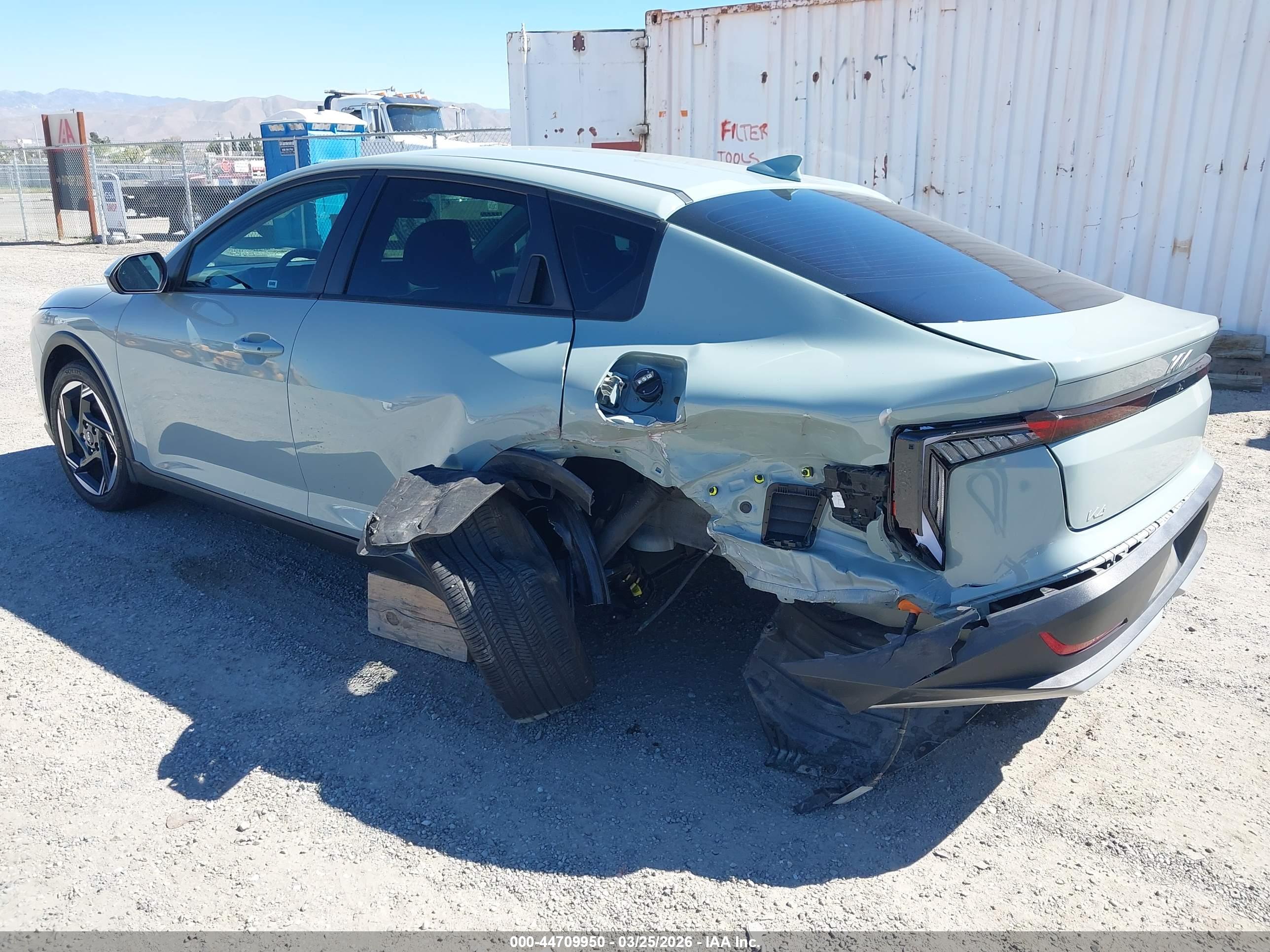 KIA K4 image 3