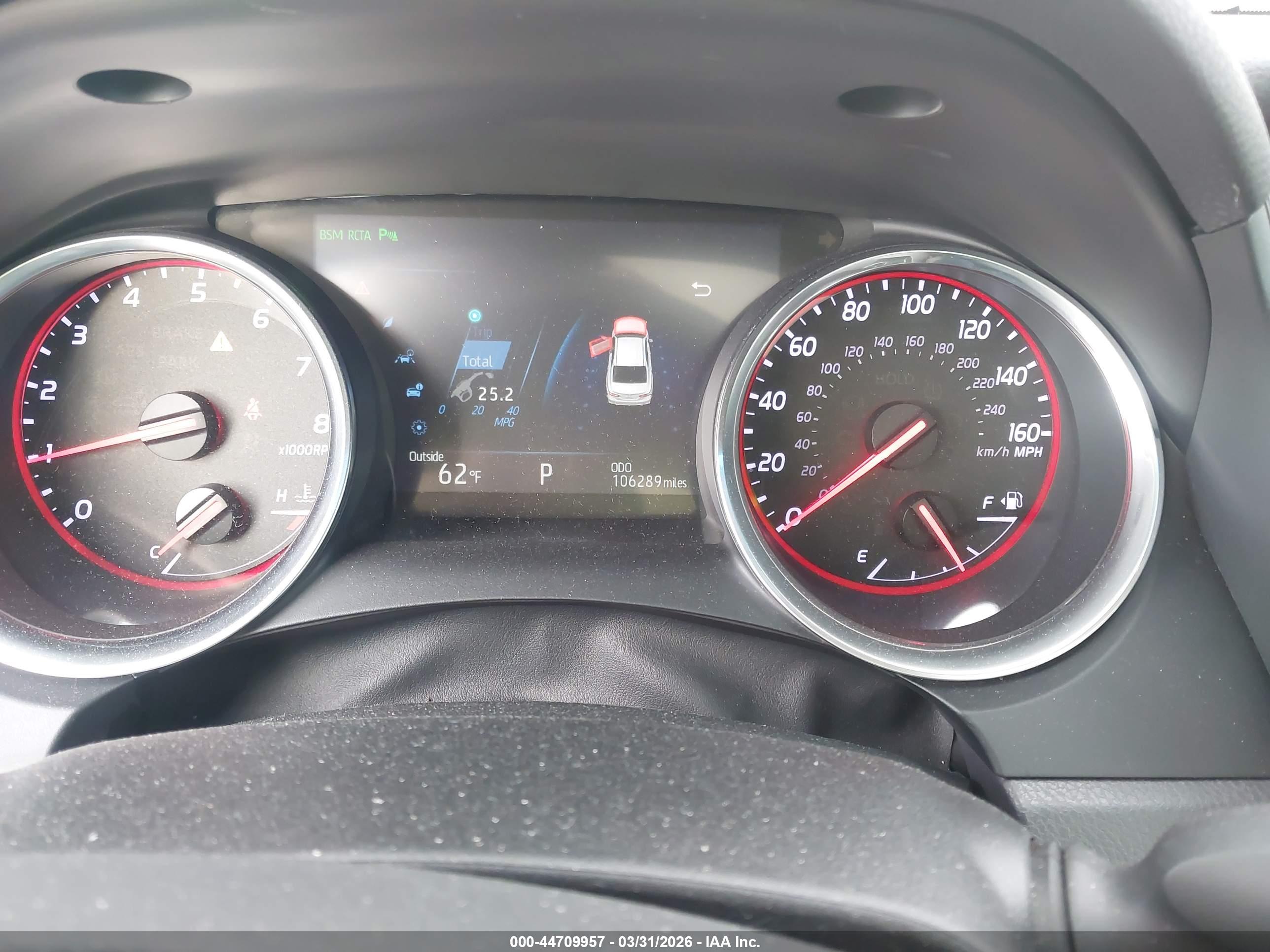 TOYOTA CAMRY image 7