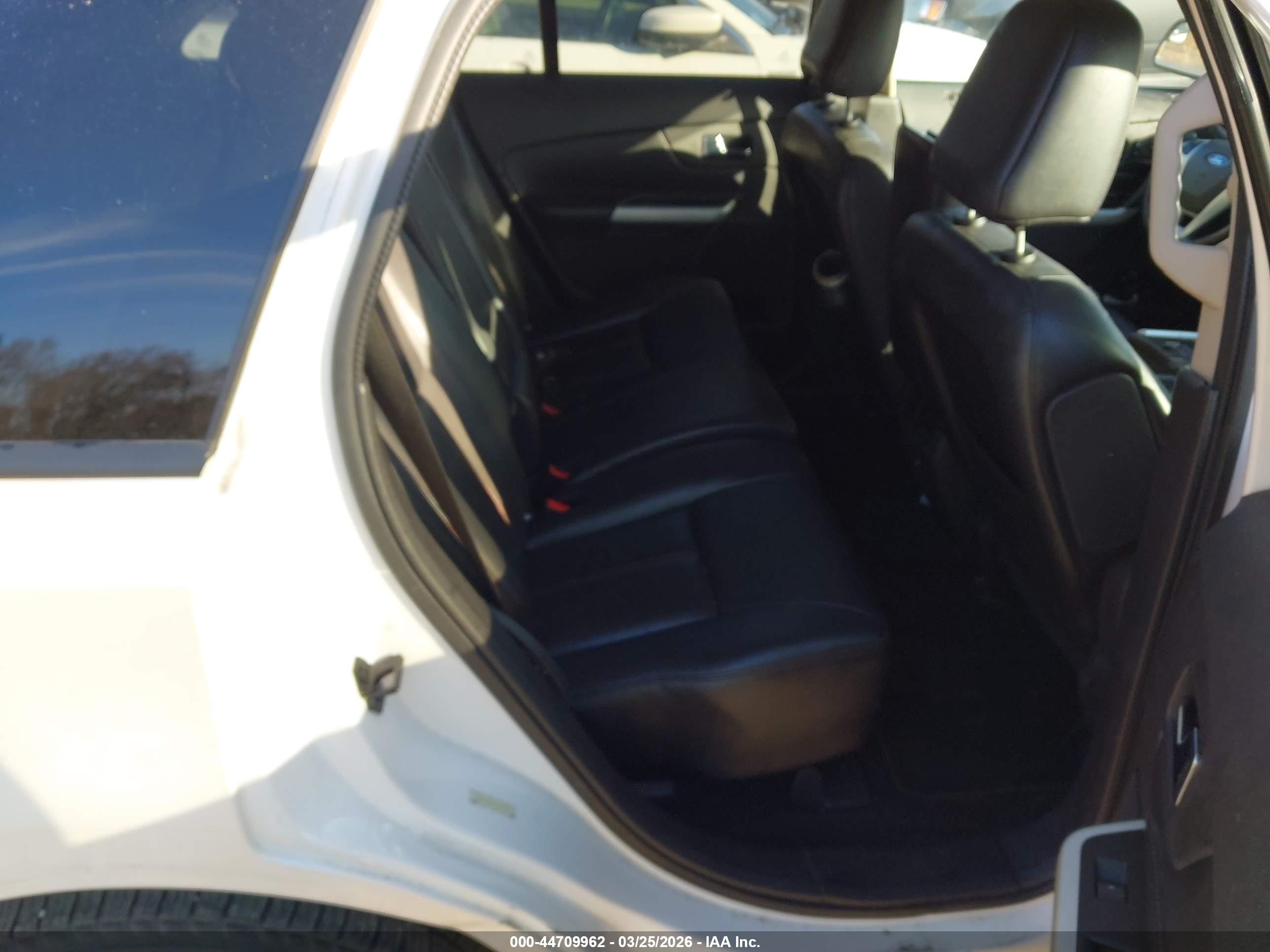 FORD EDGE image 8