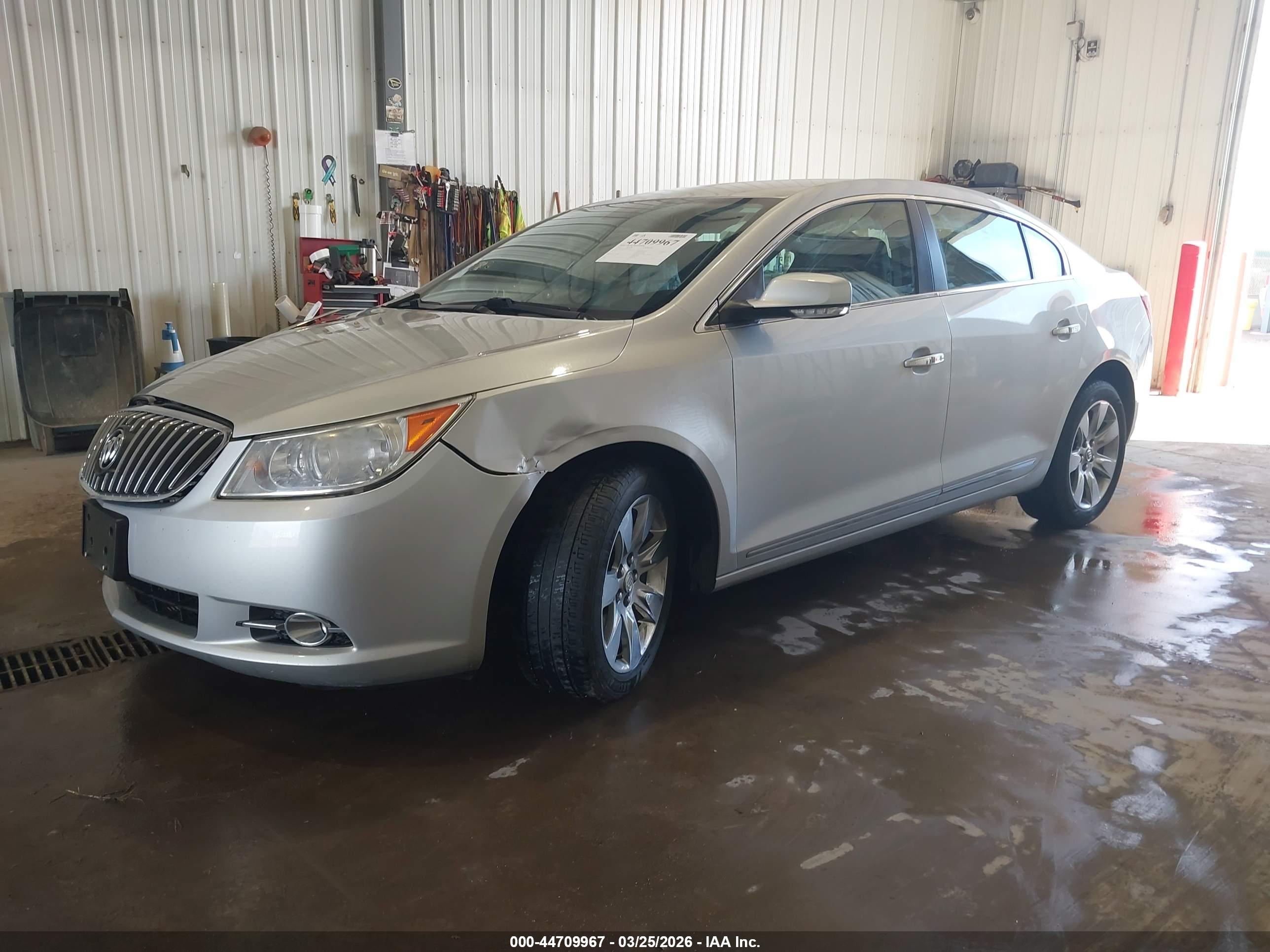 BUICK LACROSSE image 2