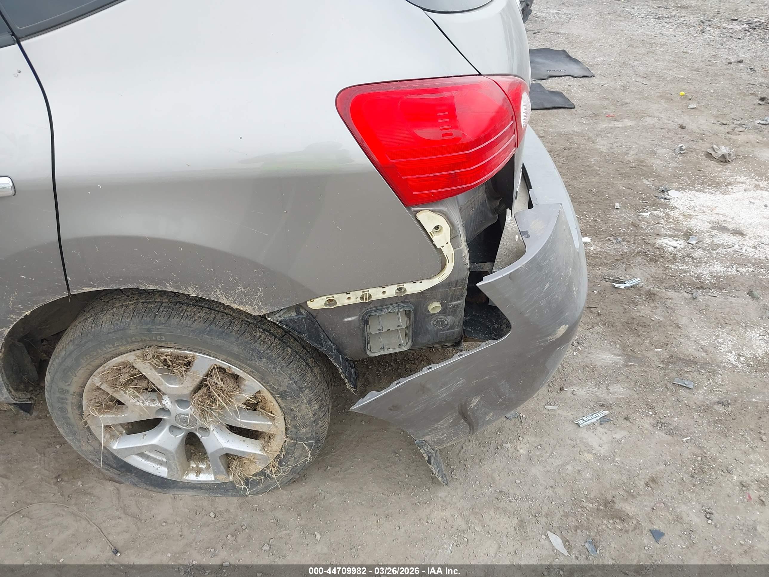 NISSAN ROGUE image 6