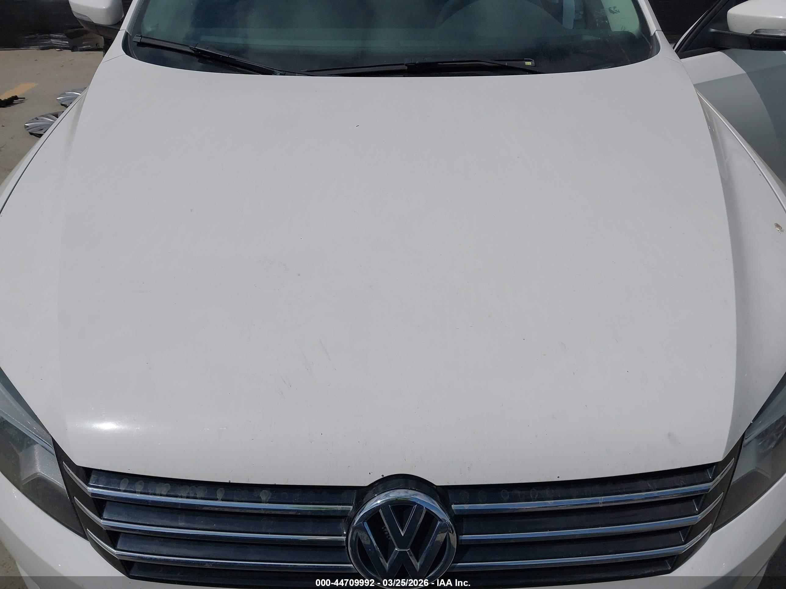 VOLKSWAGEN PASSAT image 6