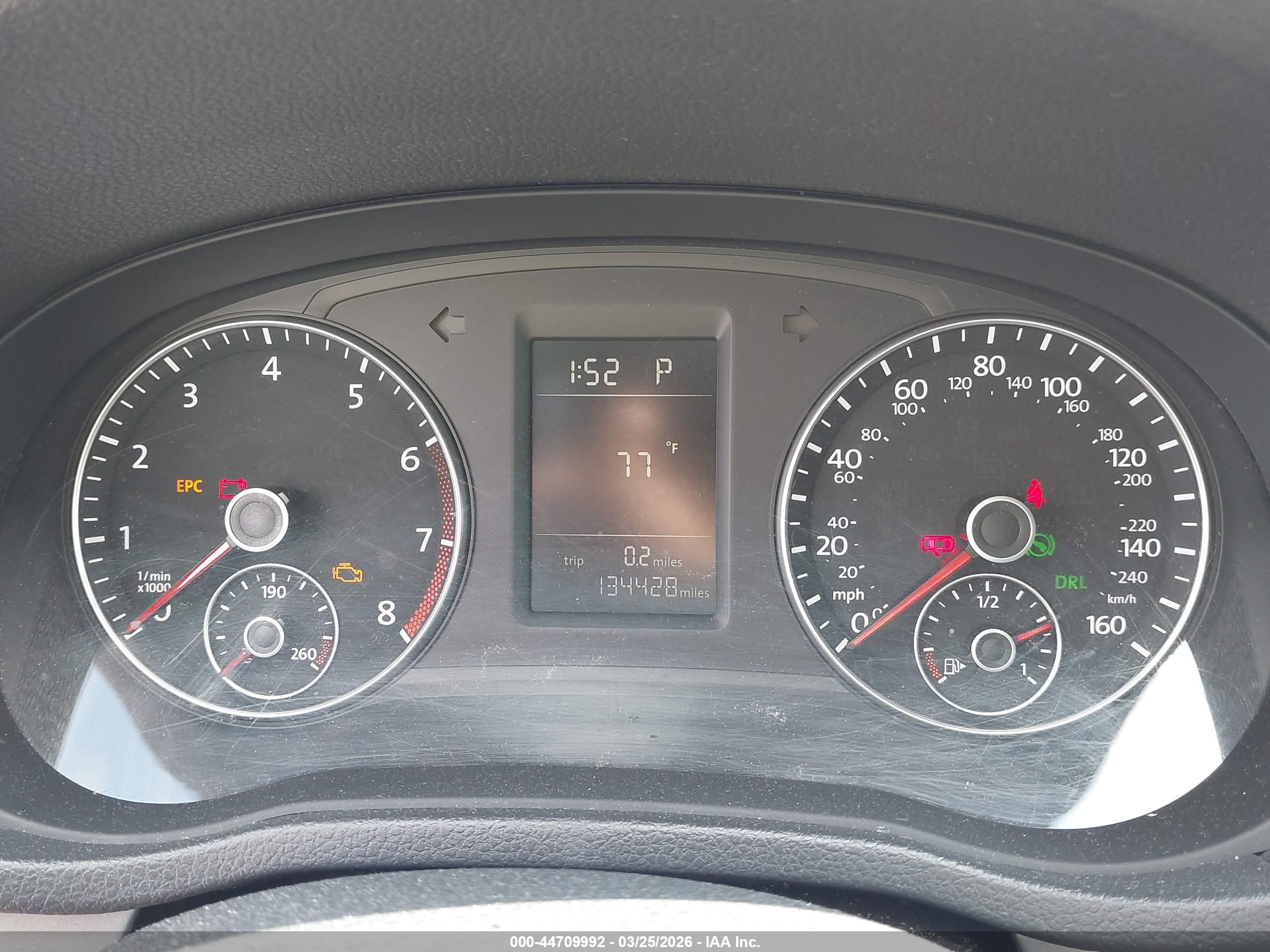 VOLKSWAGEN PASSAT image 7
