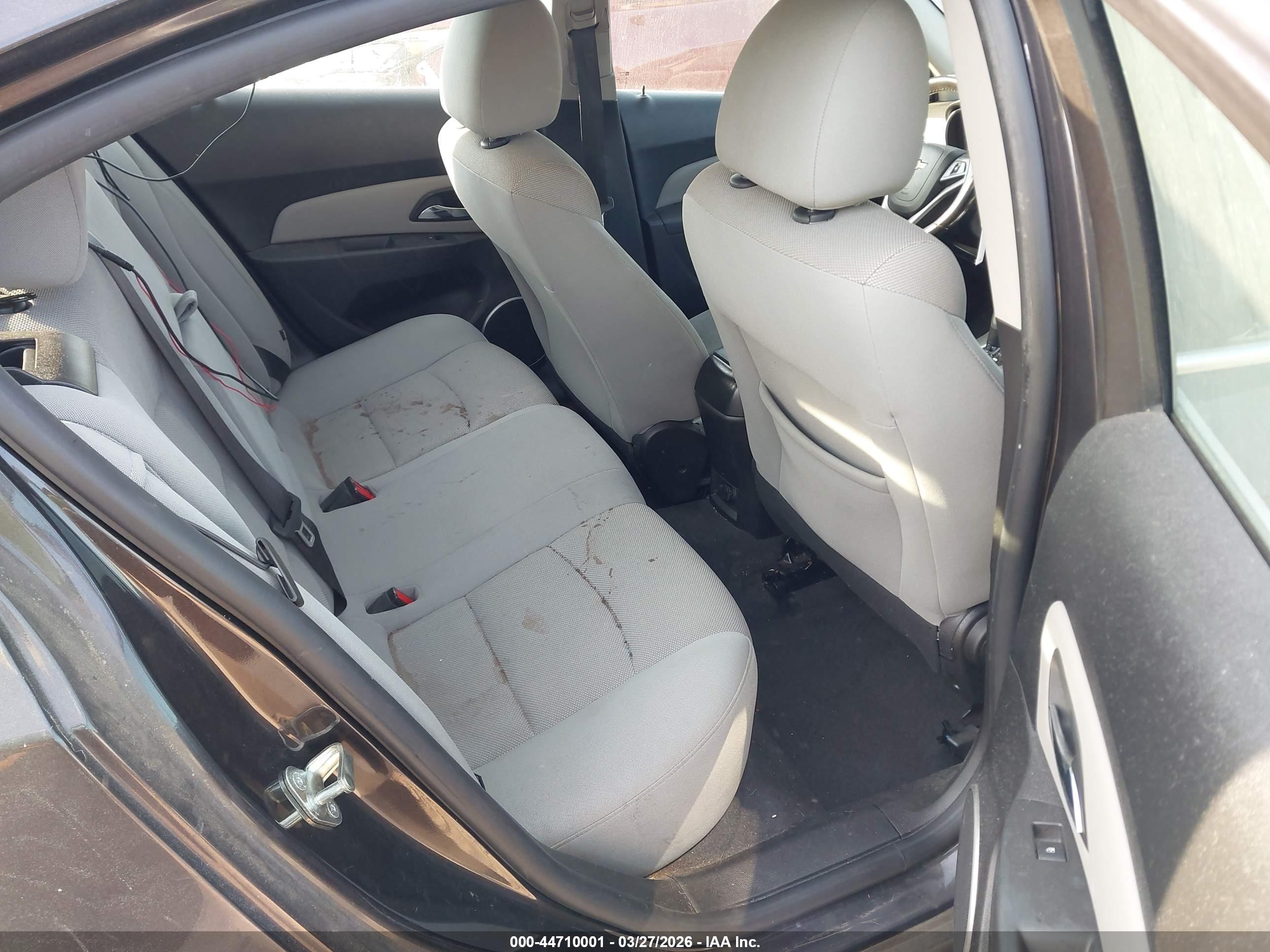 CHEVROLET CRUZE image 8