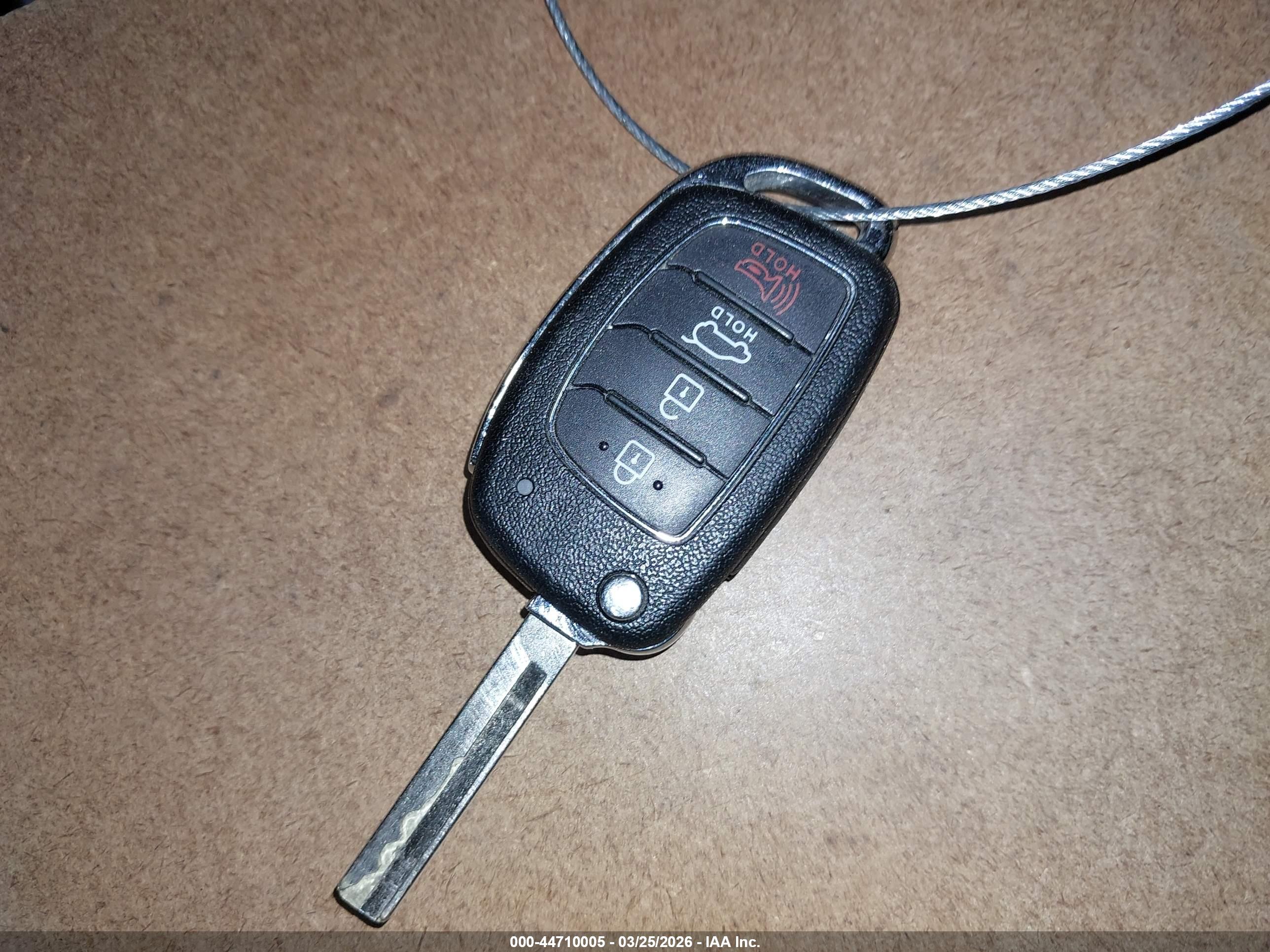 HYUNDAI SANTA image 11