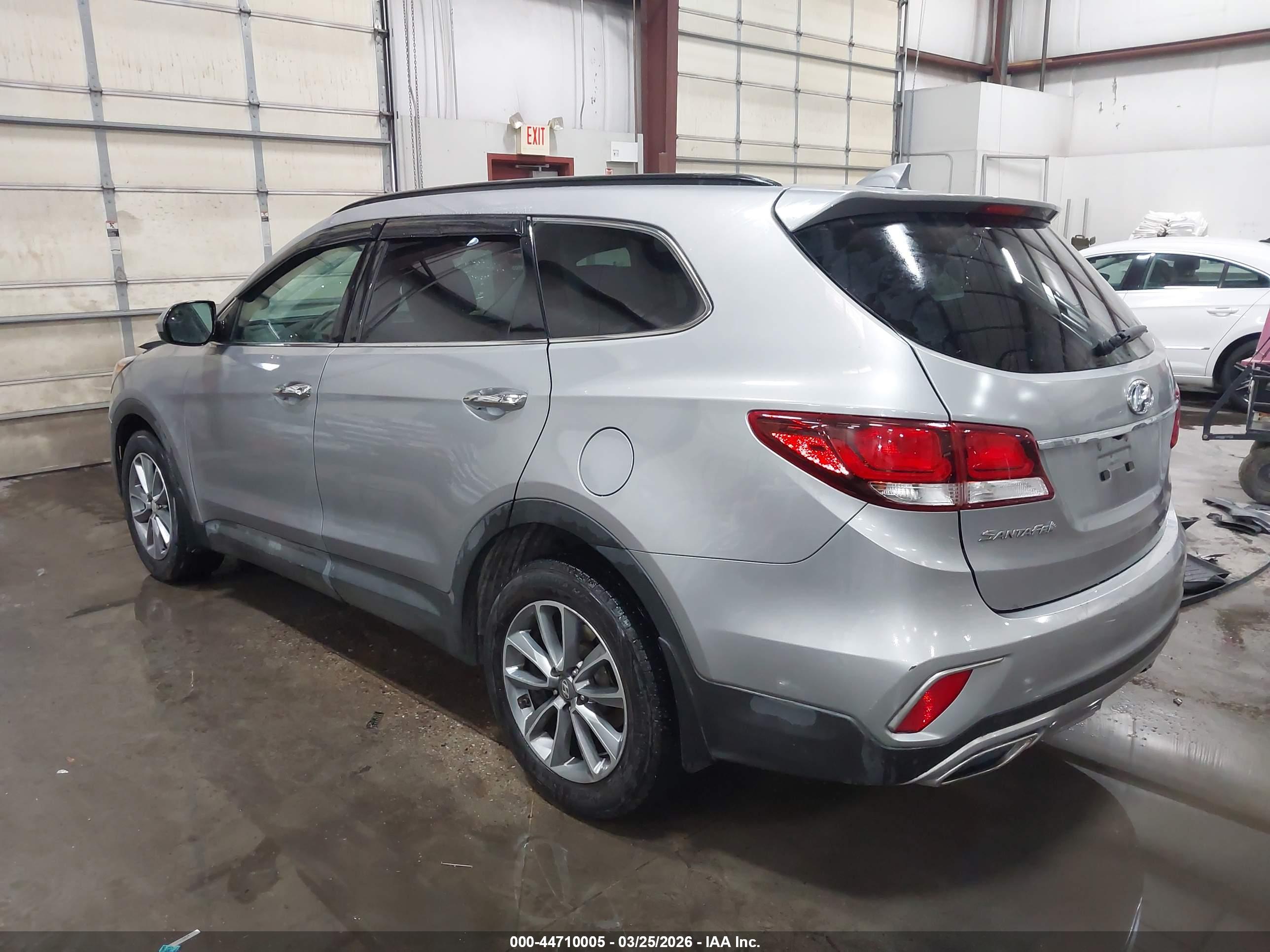 HYUNDAI SANTA image 3
