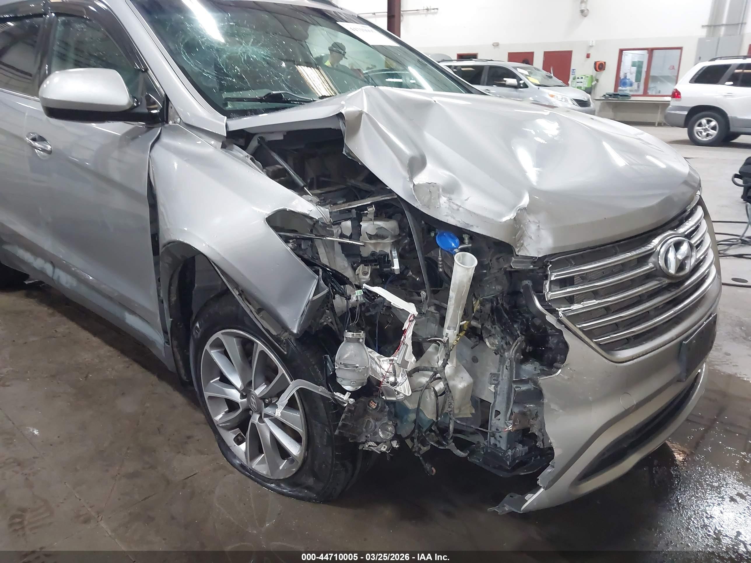 HYUNDAI SANTA image 6