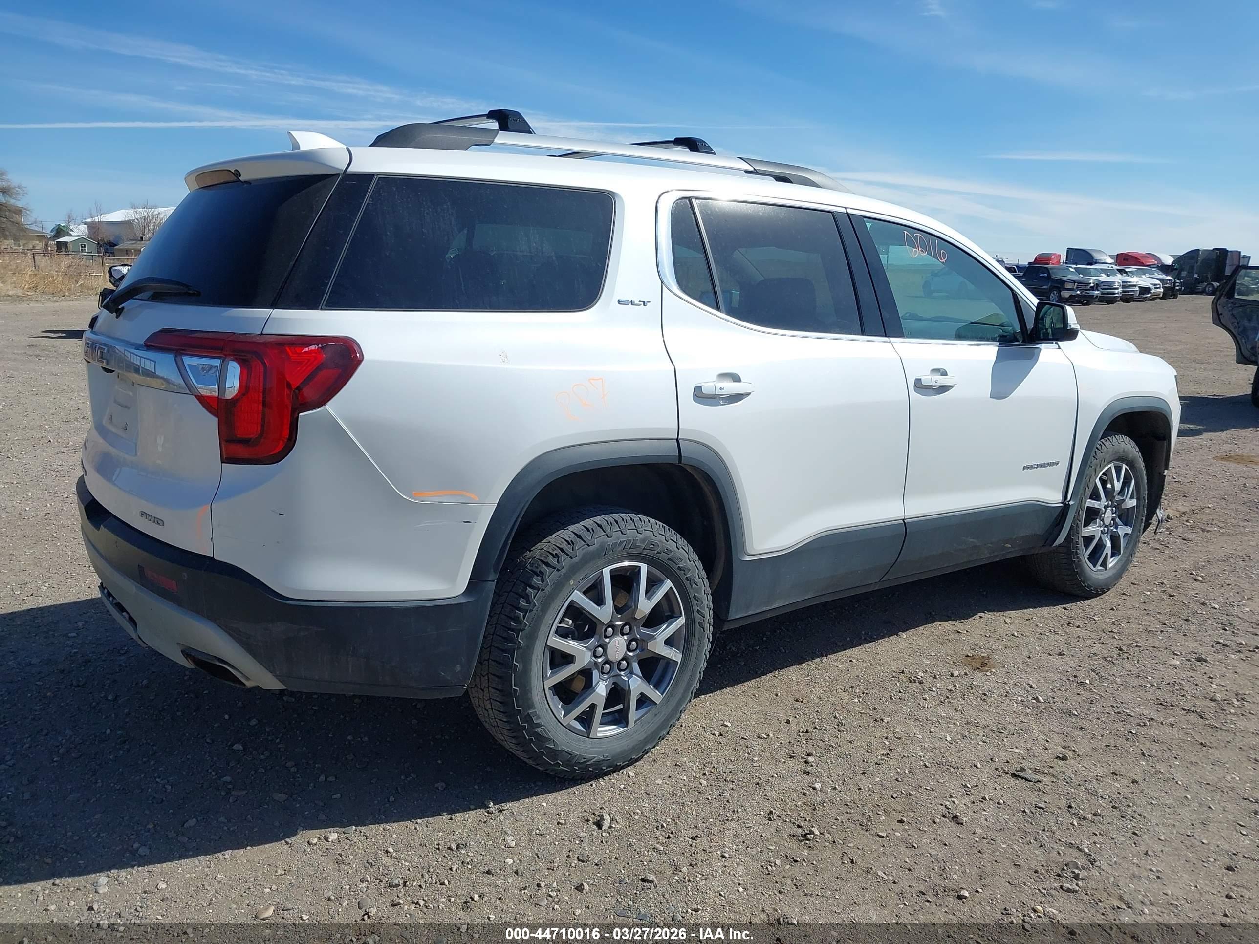 GMC ACADIA image 4
