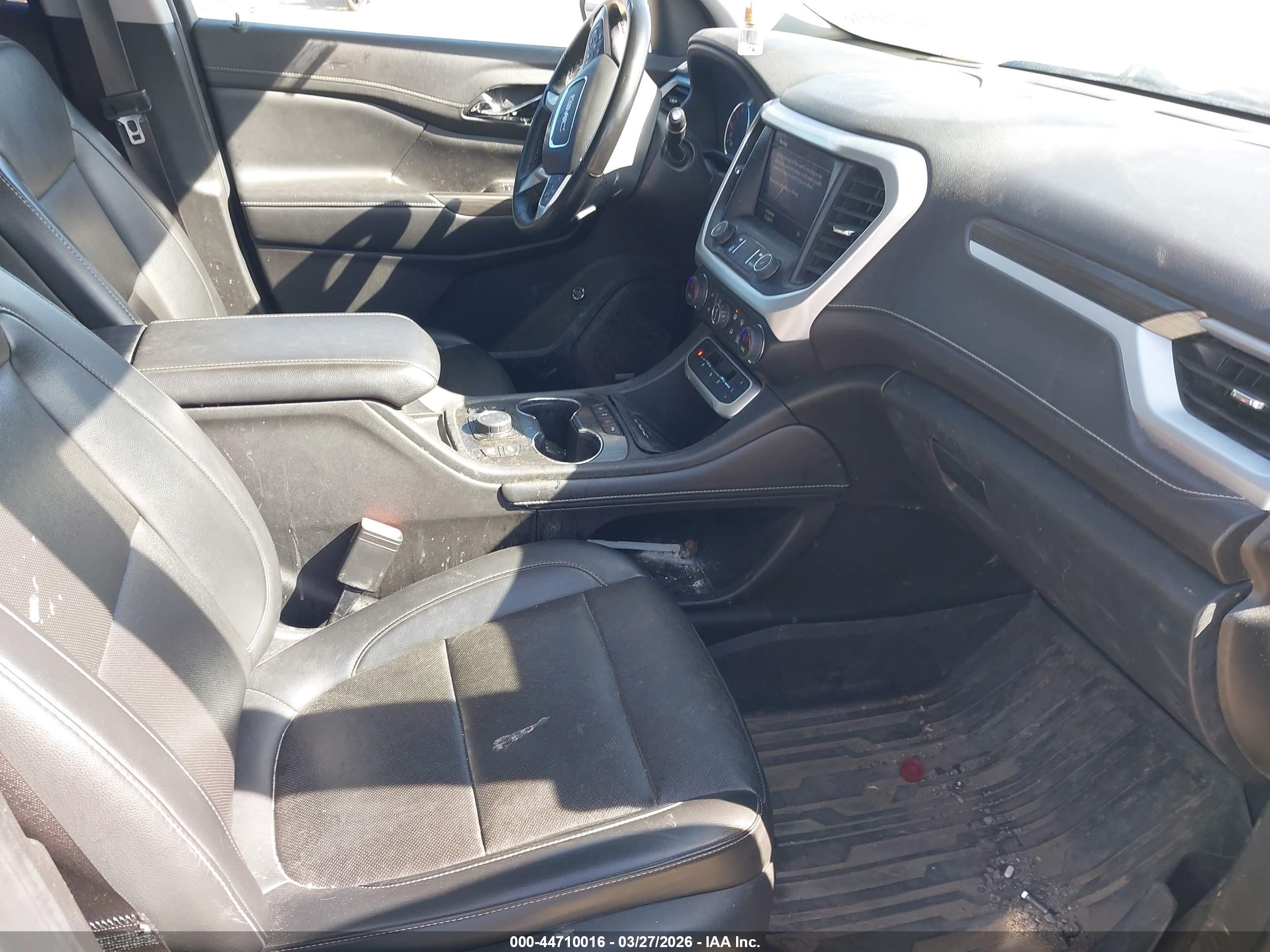 GMC ACADIA image 5